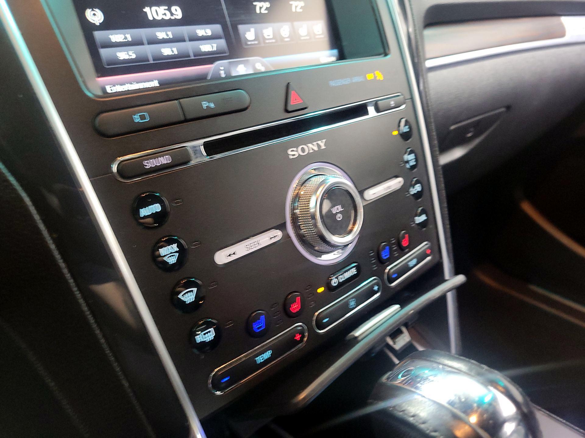 Thumbnail: 2016 Ford Explorer - 14