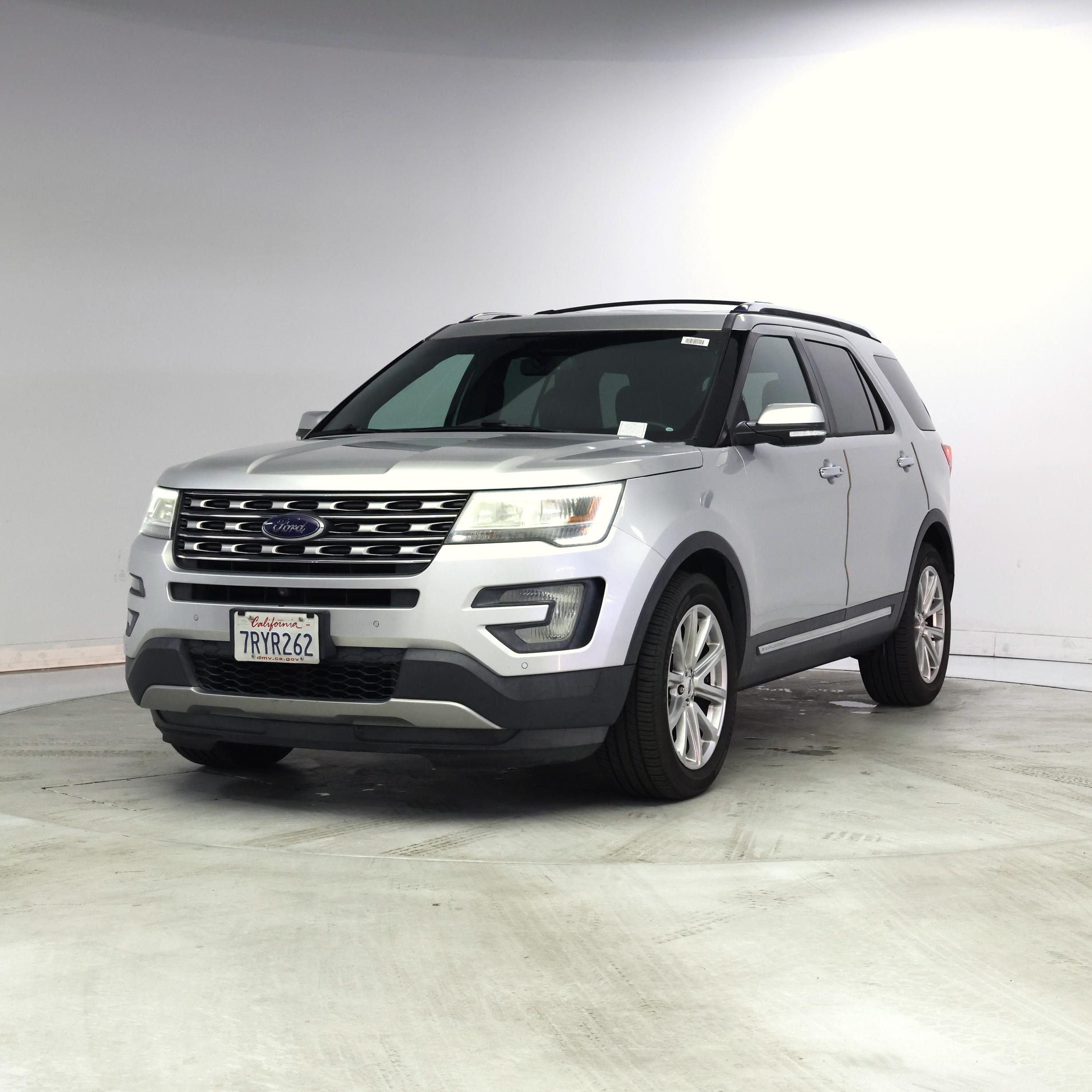 Thumbnail: 2016 Ford Explorer - 4