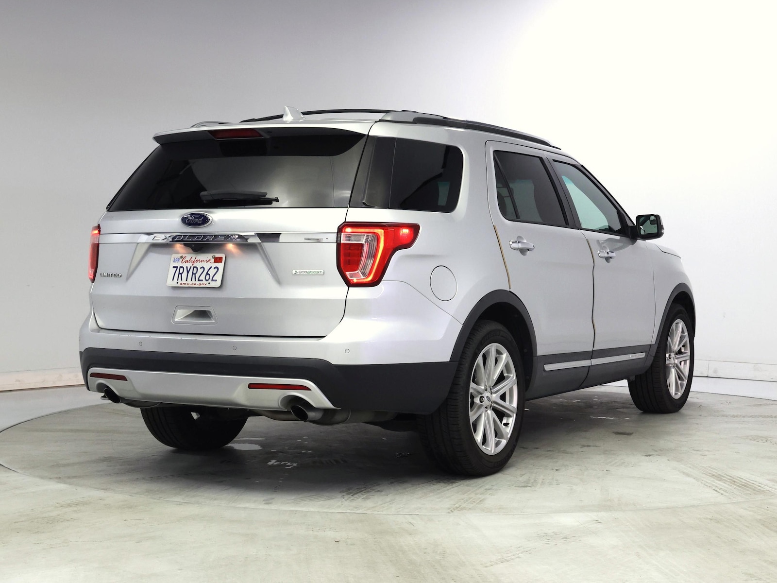 2016 Ford Explorer Limited - Photo 9