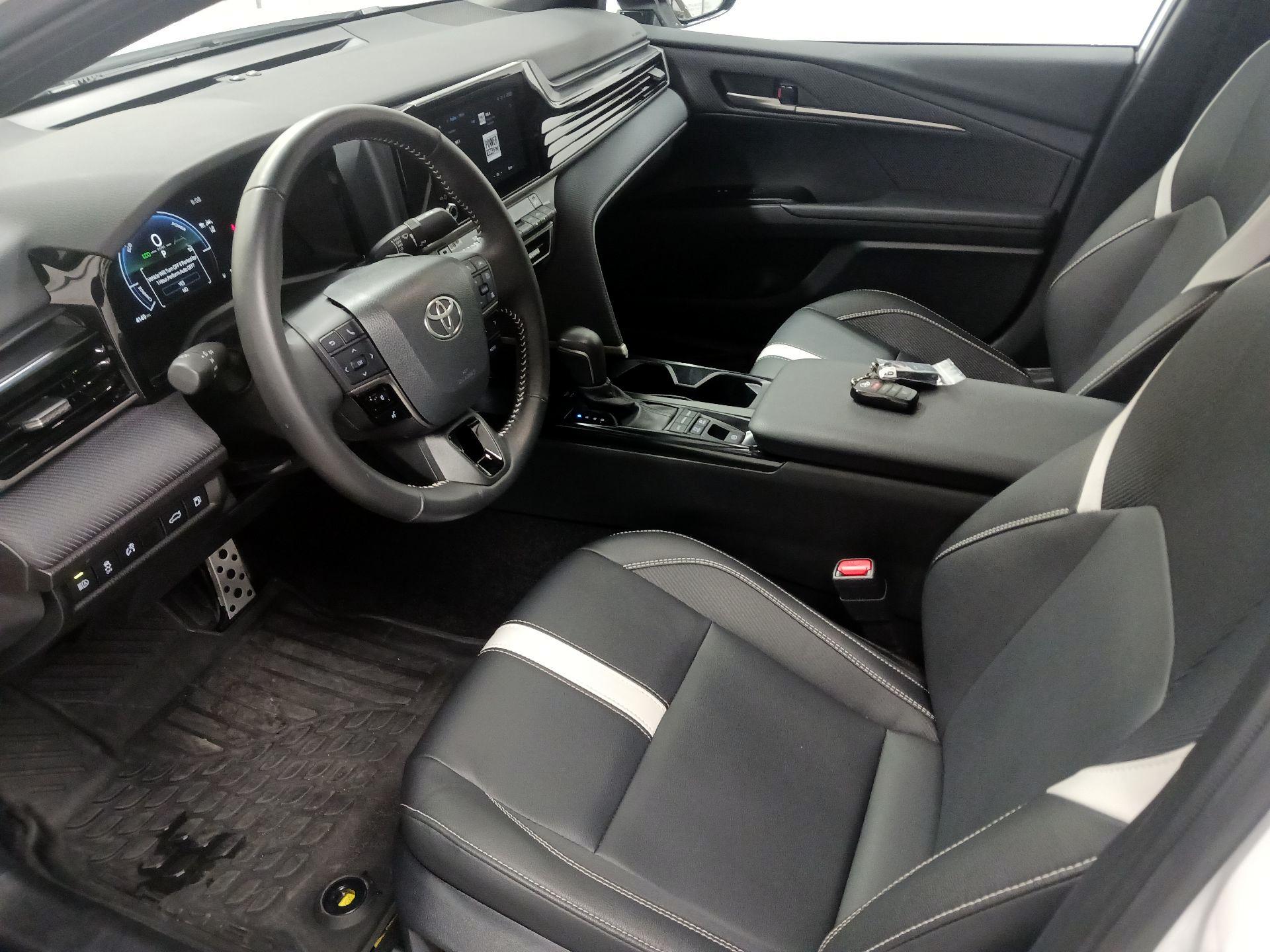 Thumbnail: 2026 Toyota Camry - 11