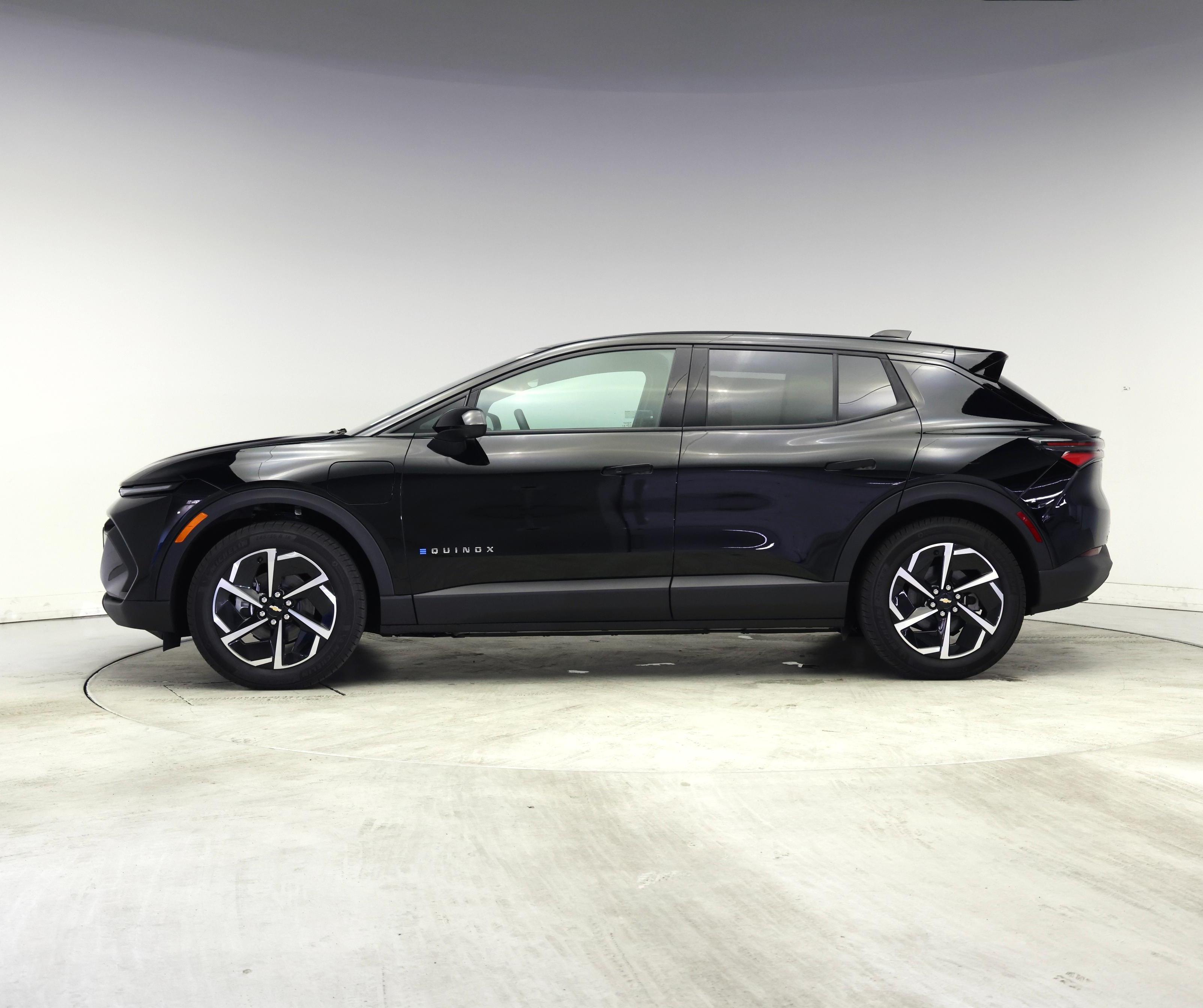 Thumbnail: 2026 Chevrolet Equinox - 3