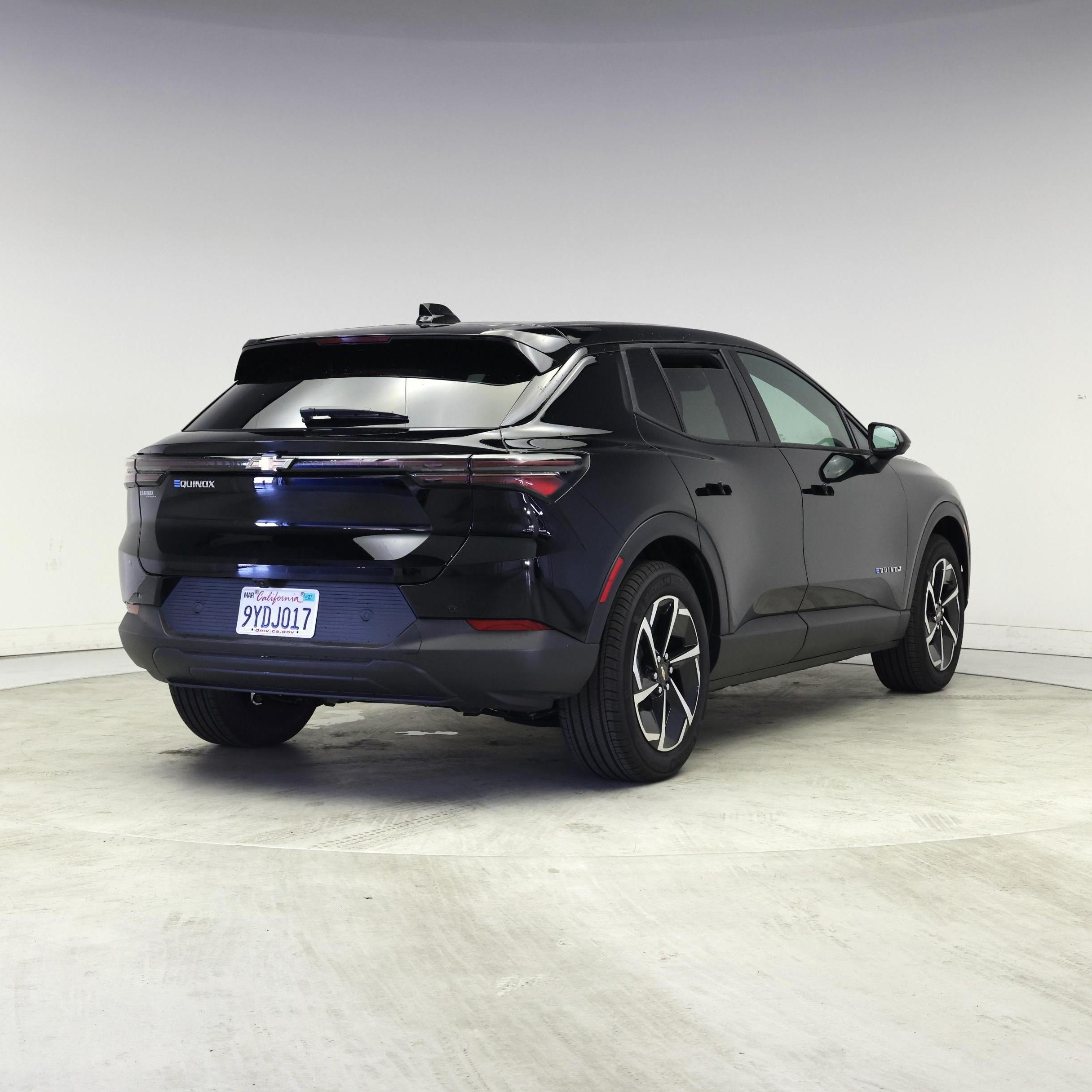 Thumbnail: 2026 Chevrolet Equinox - 8