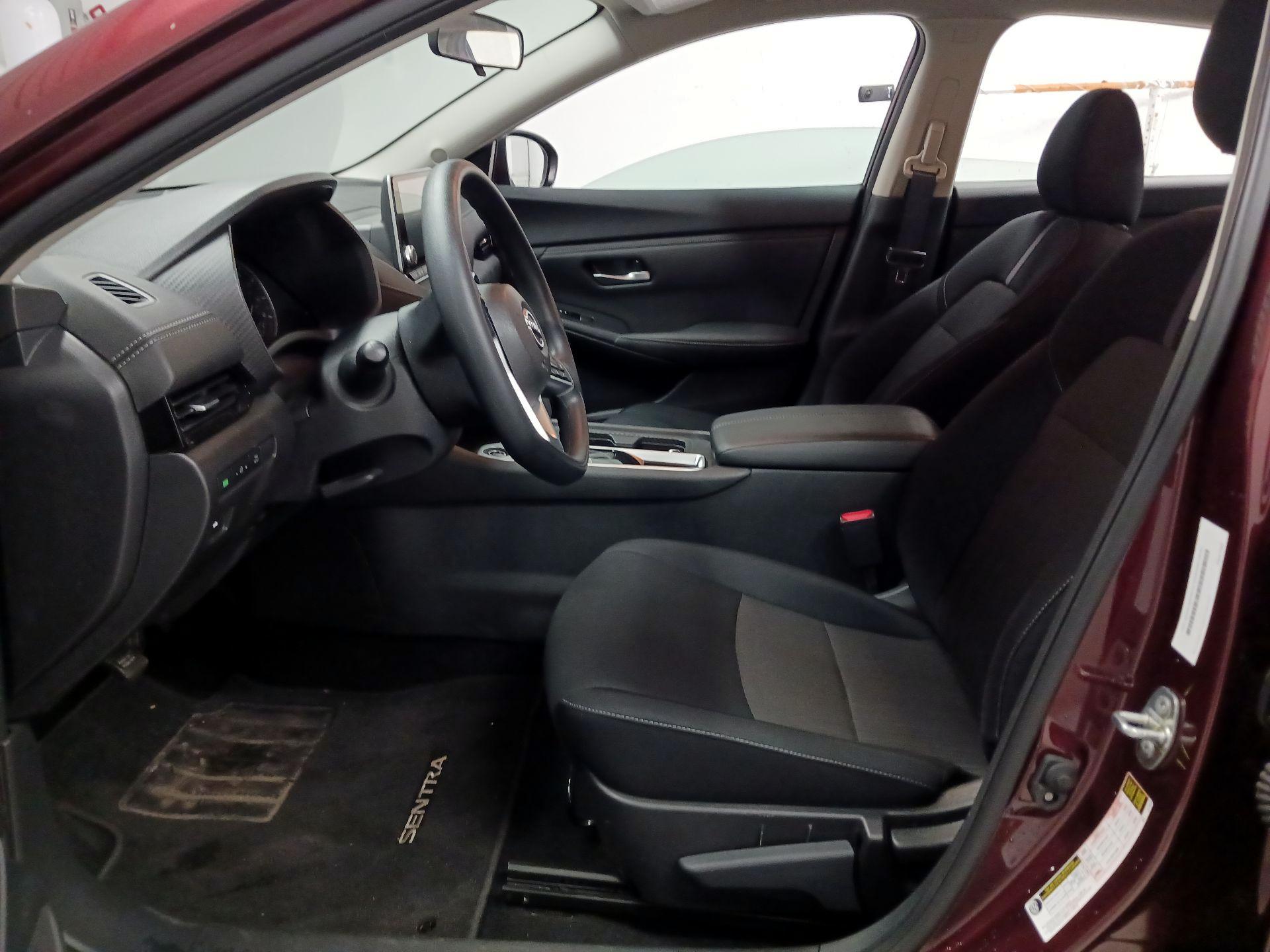 Thumbnail: 2024 Nissan Sentra - 11