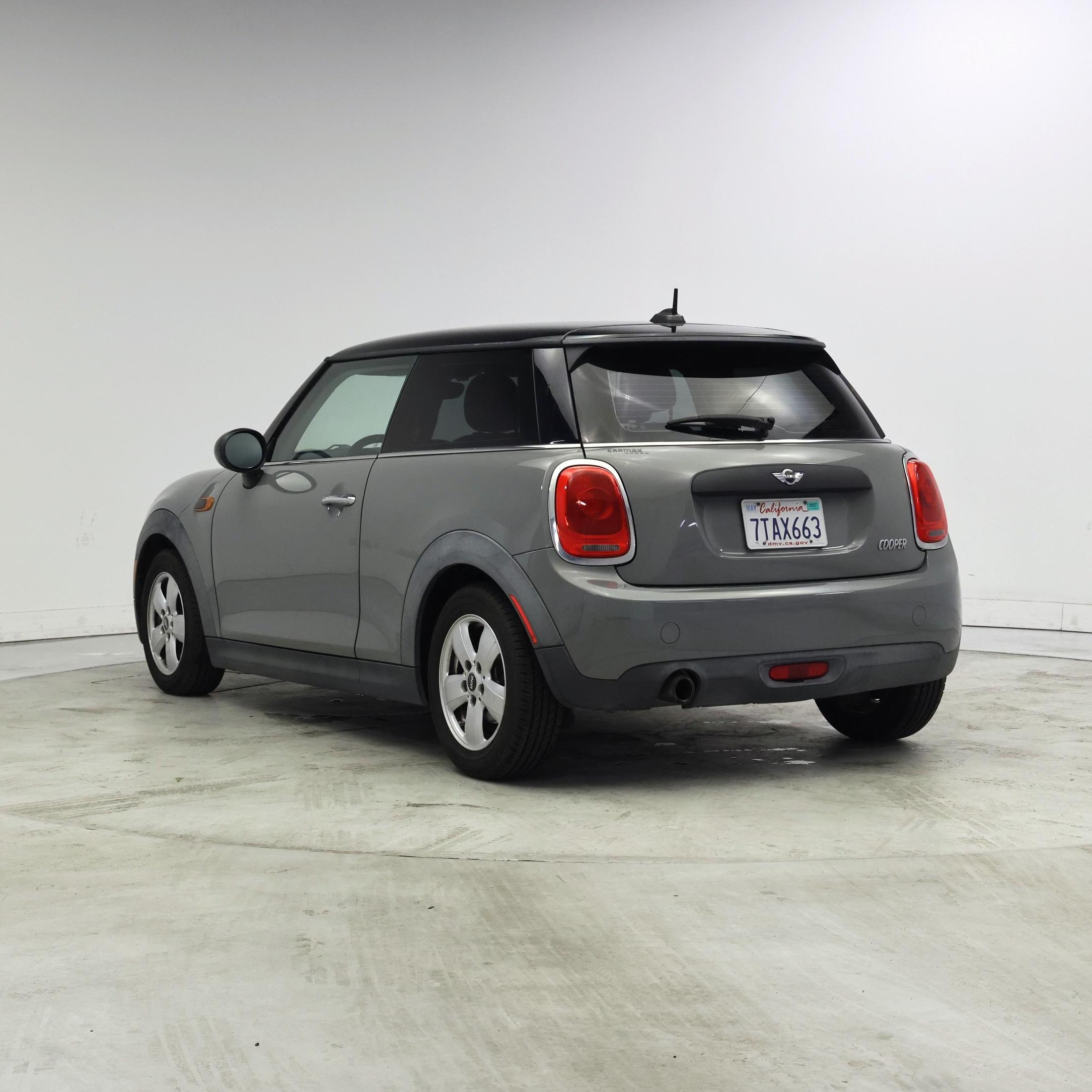 Thumbnail: 2016 MINI Cooper Hardtop - 2