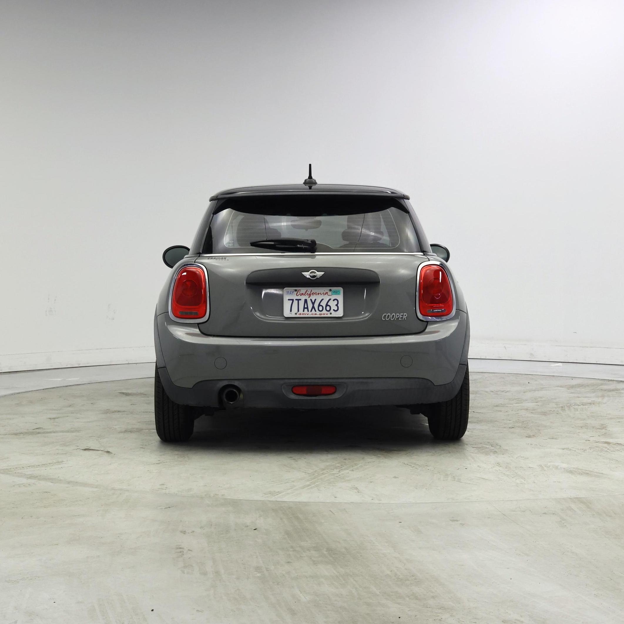 Thumbnail: 2016 MINI Cooper Hardtop - 6