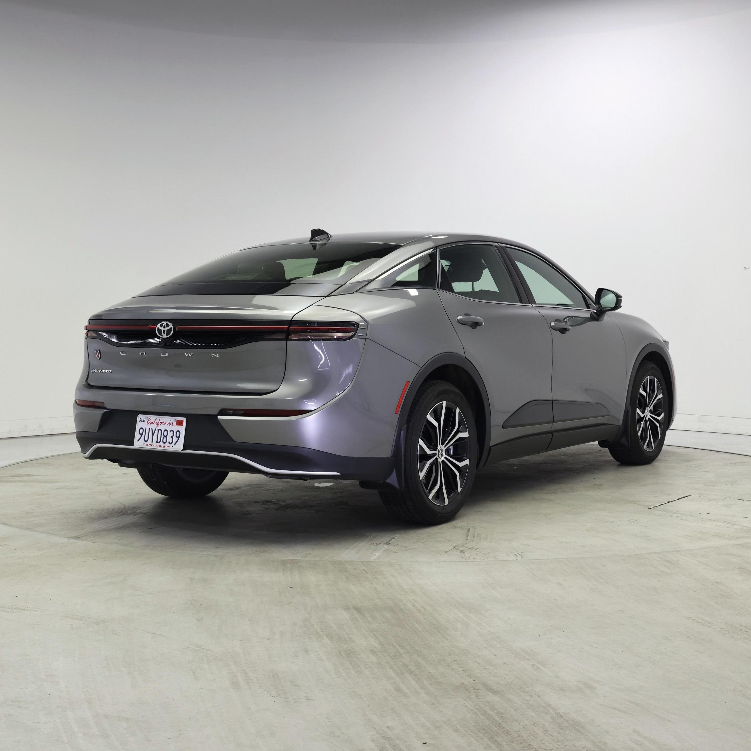 Thumbnail: 2026 Toyota Crown - 8
