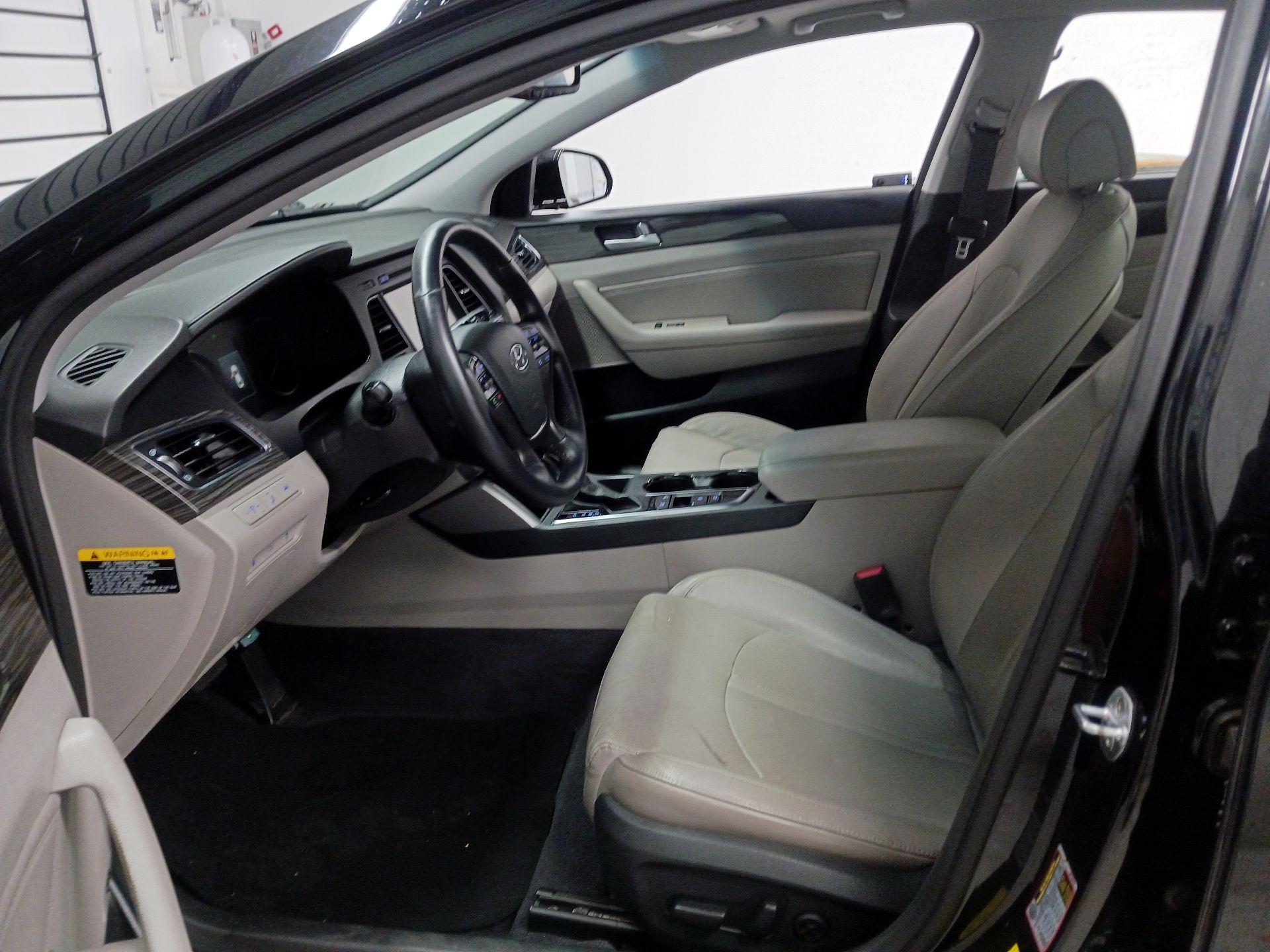 Thumbnail: 2015 Hyundai Sonata - 11