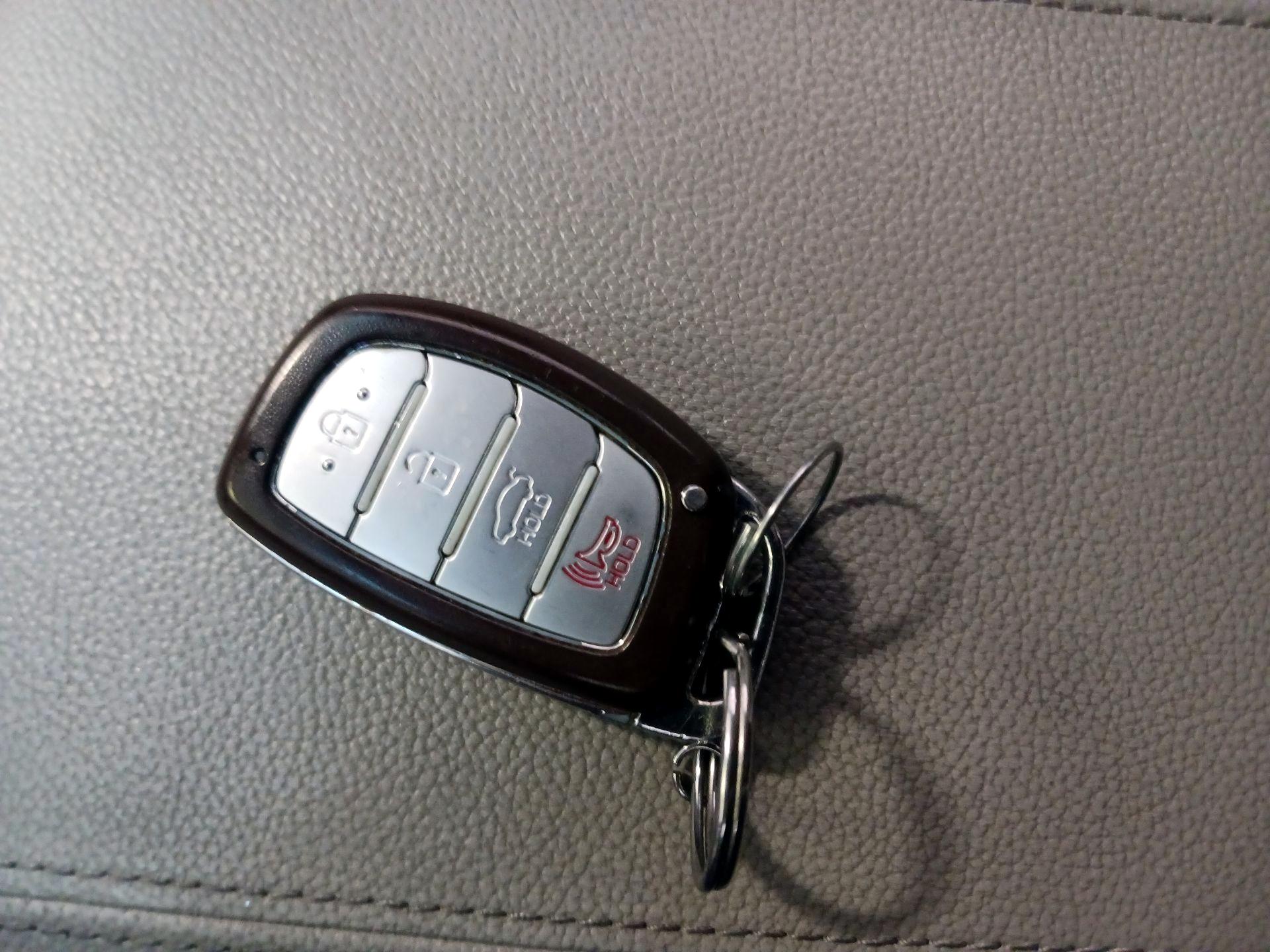 Thumbnail: 2015 Hyundai Sonata - 19