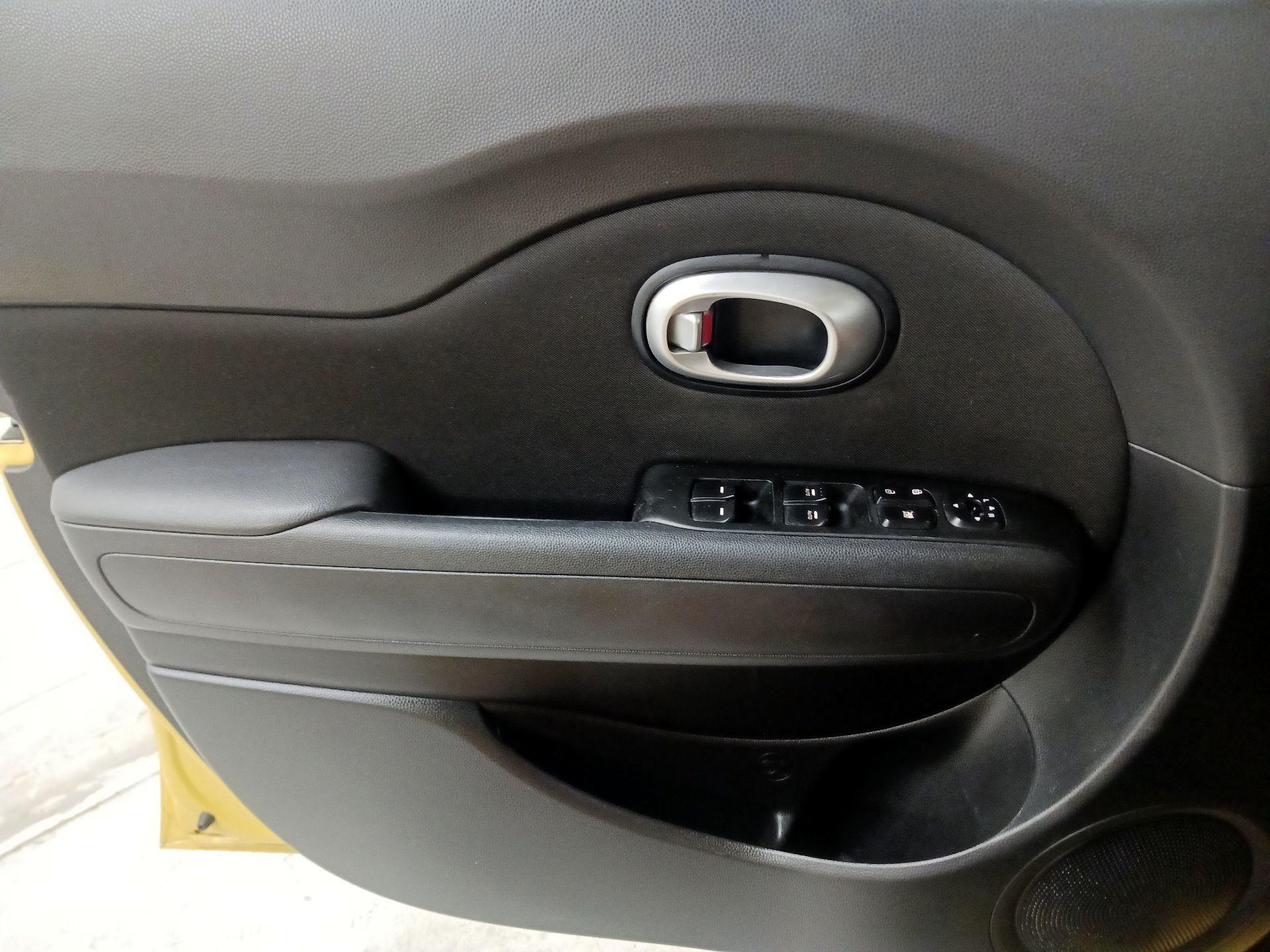 Thumbnail: 2015 Kia Soul - 12
