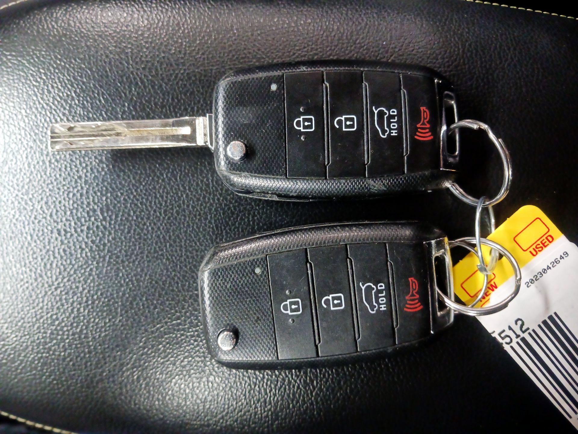 Thumbnail: 2015 Kia Soul - 18
