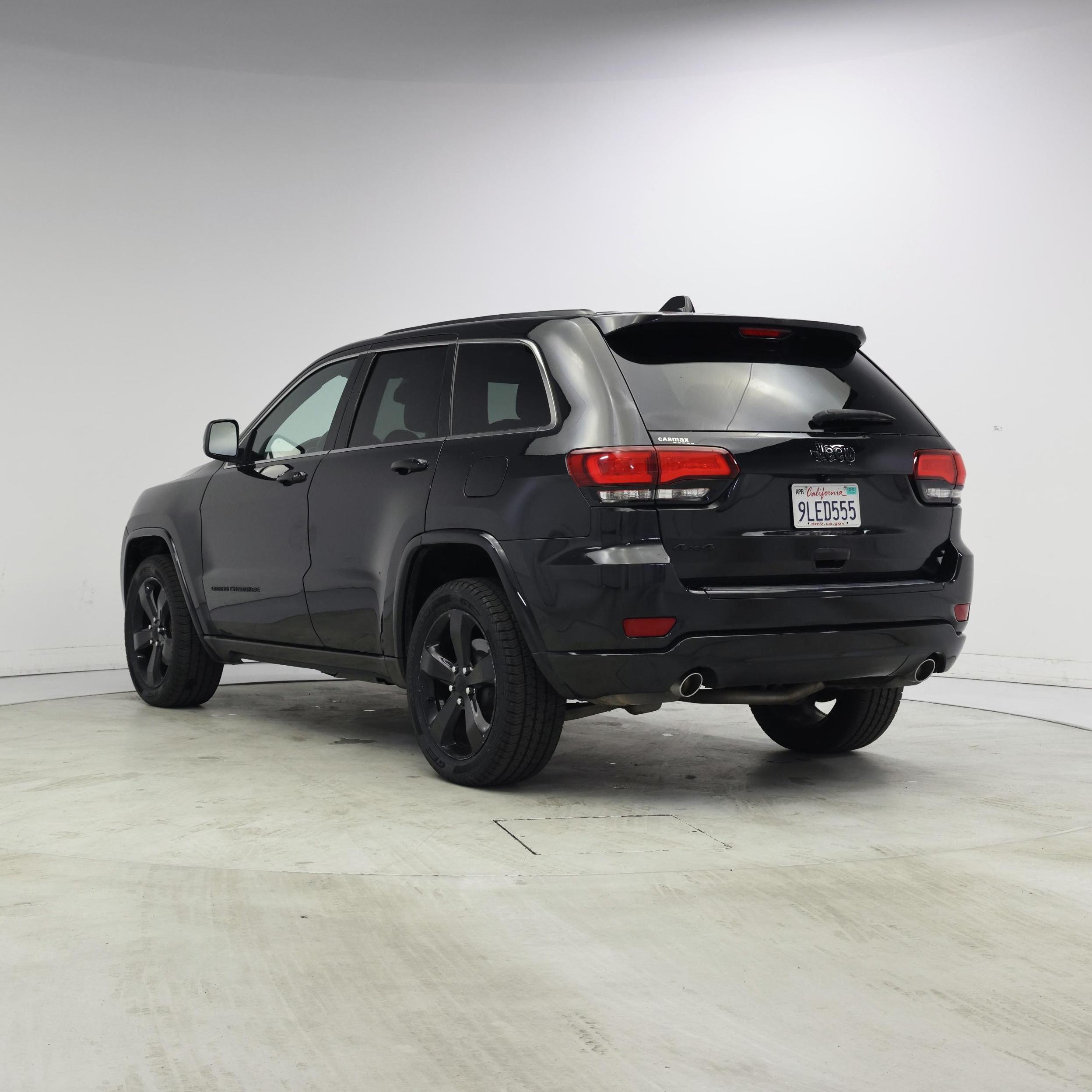 Thumbnail: 2015 Jeep Grand Cherokee - 2