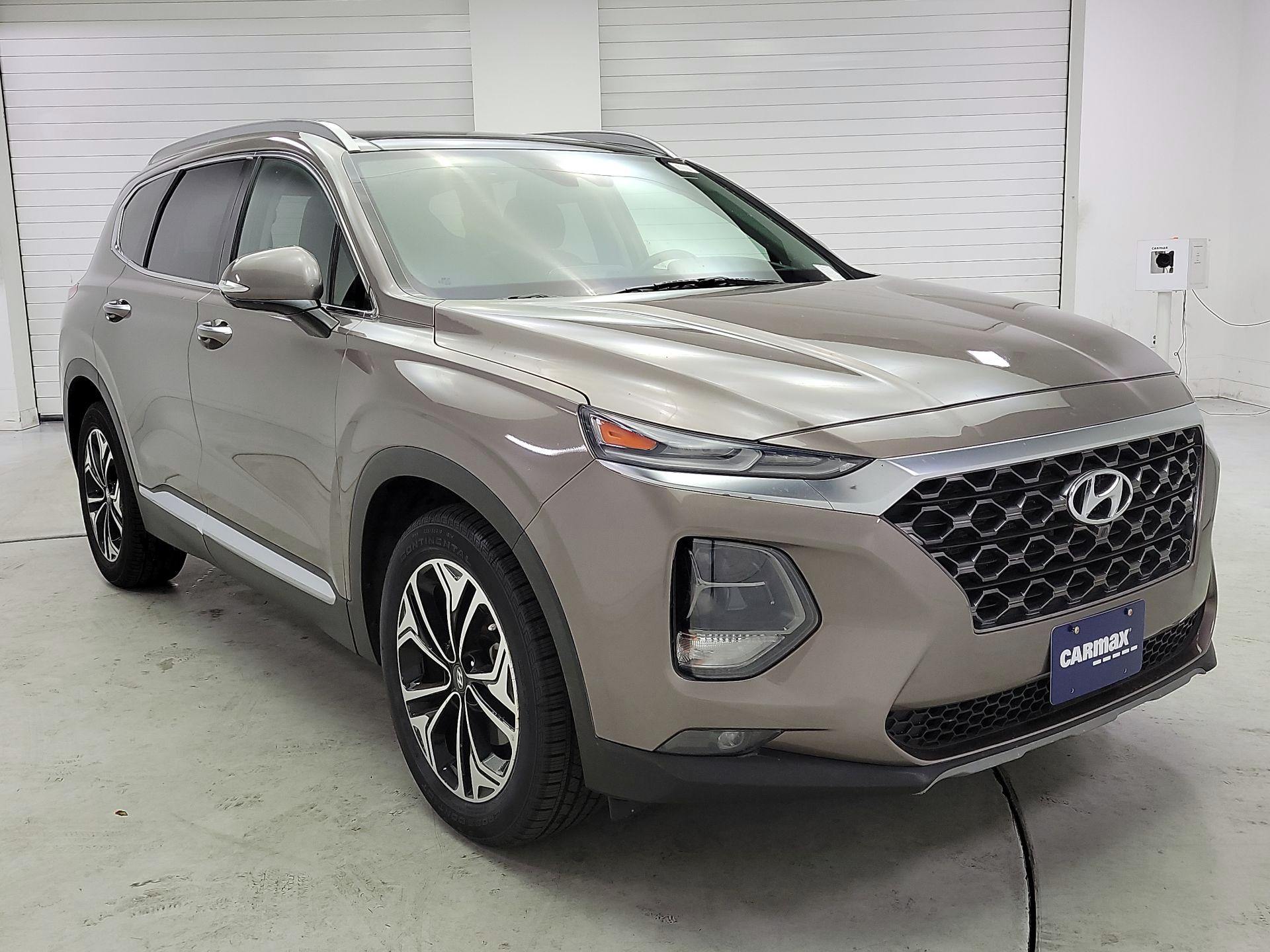 Thumbnail: 2019 Hyundai Santa Fe - 1
