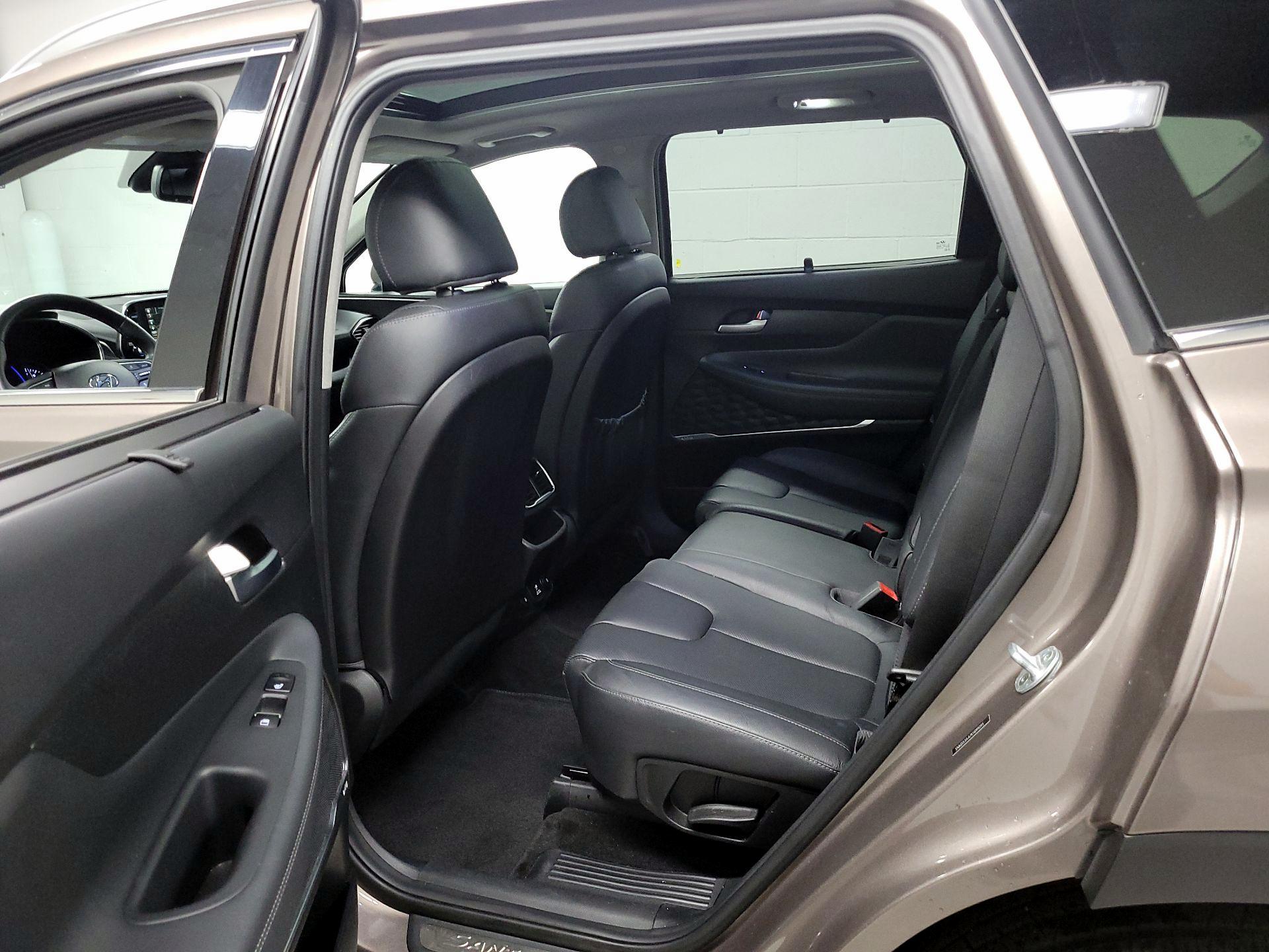 Thumbnail: 2019 Hyundai Santa Fe - 19