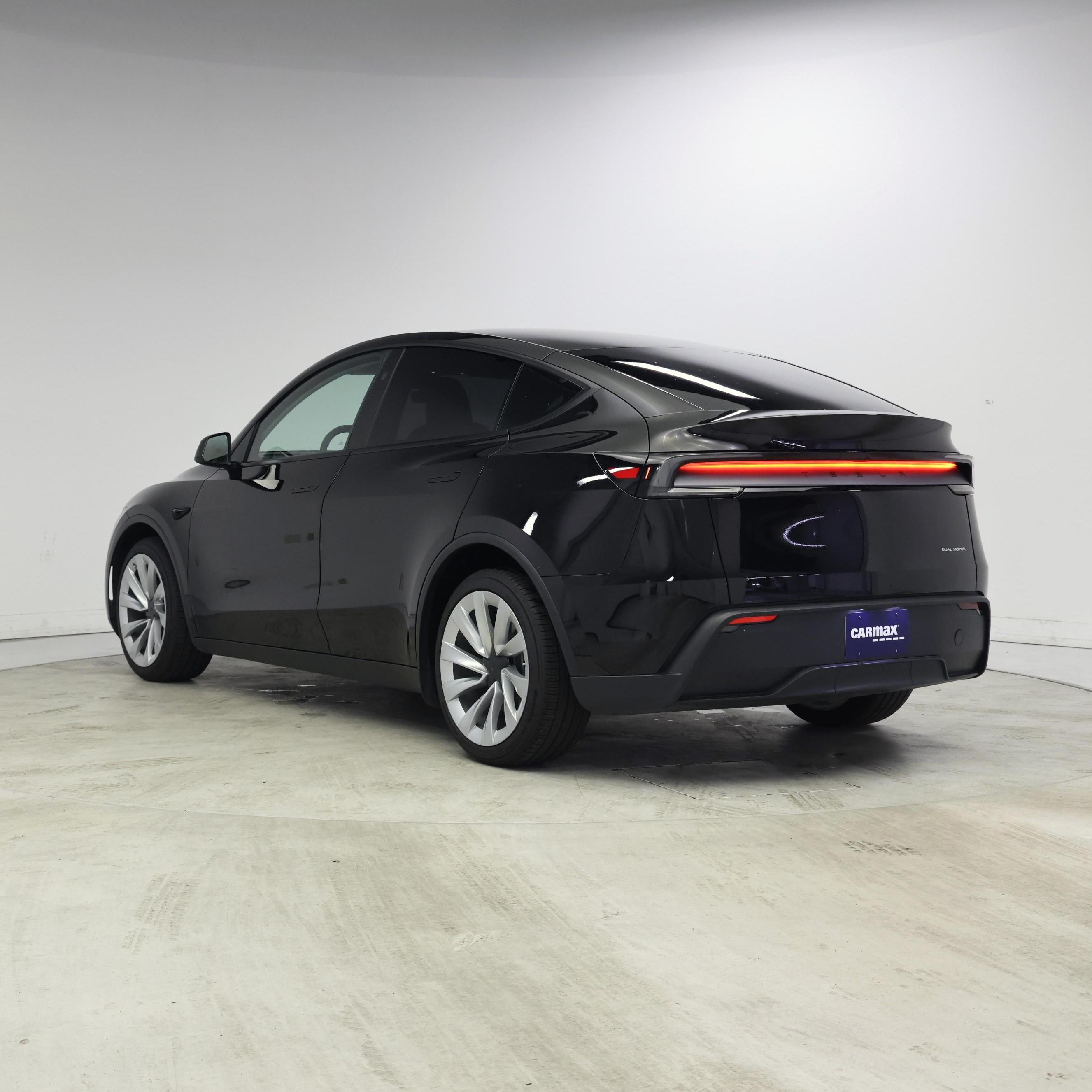Thumbnail: 2026 Tesla Model Y - 2