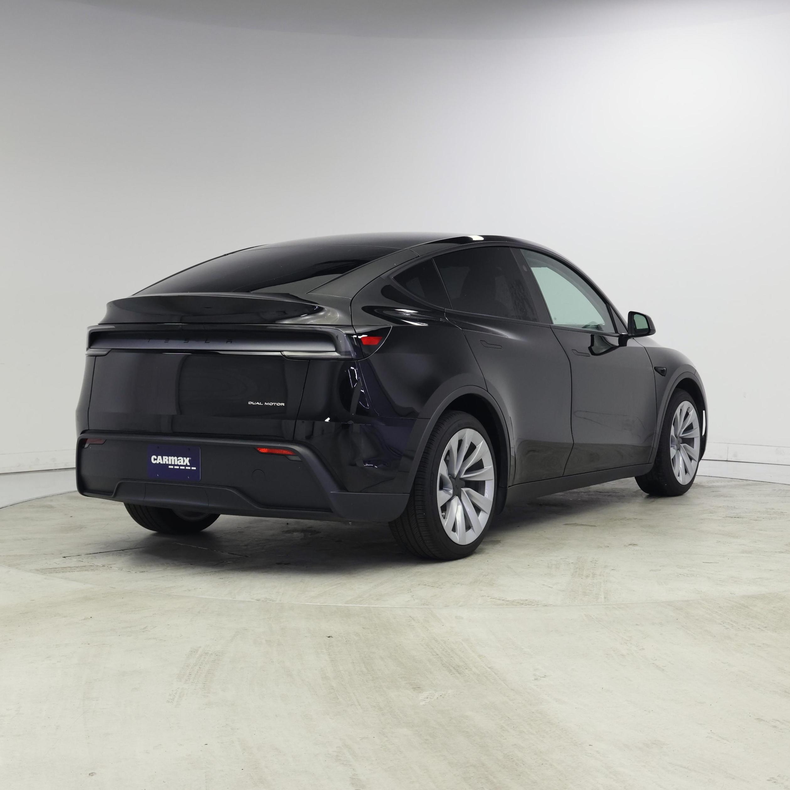 Thumbnail: 2026 Tesla Model Y - 8