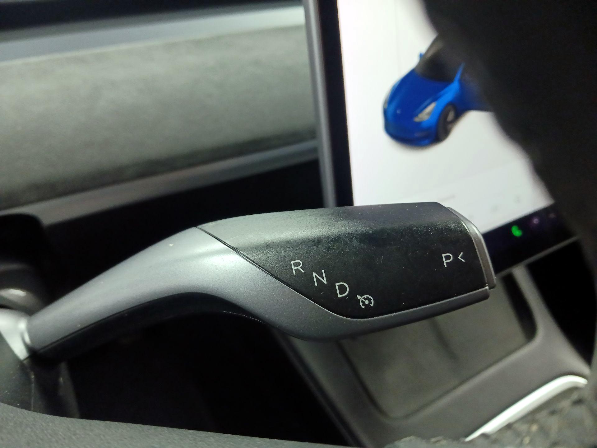 Thumbnail: 2021 Tesla Model 3 - 15