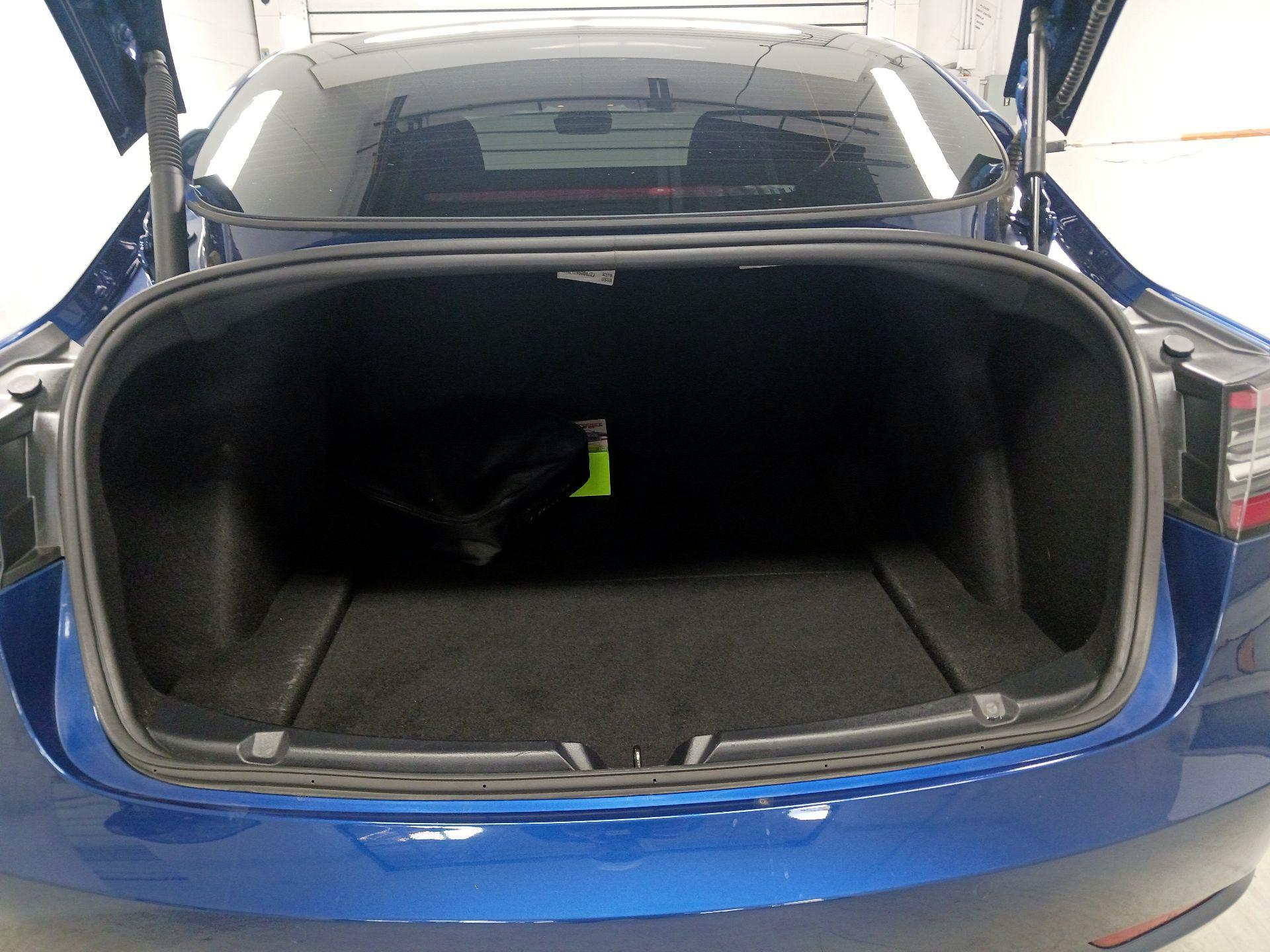 Thumbnail: 2021 Tesla Model 3 - 16