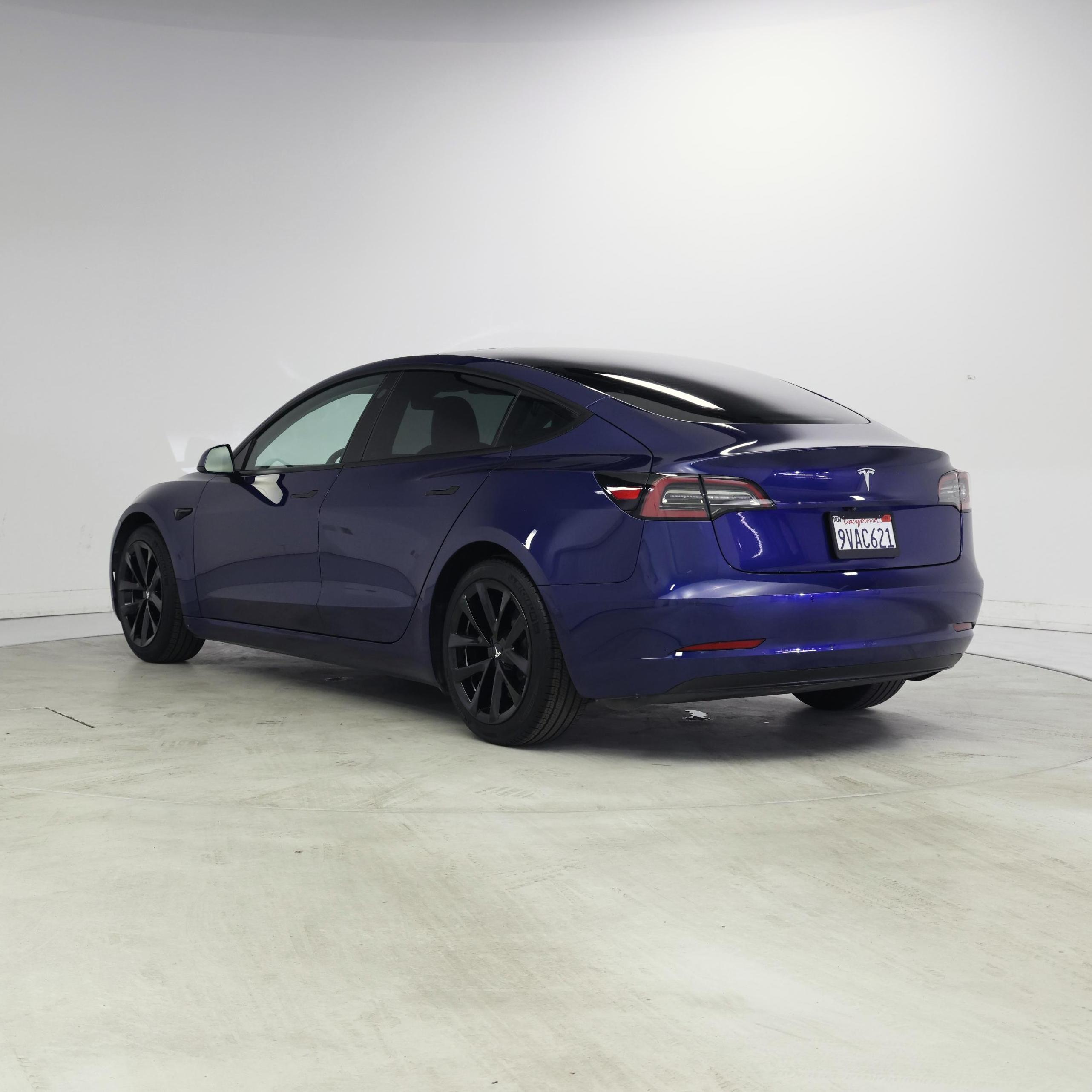 Thumbnail: 2021 Tesla Model 3 - 2