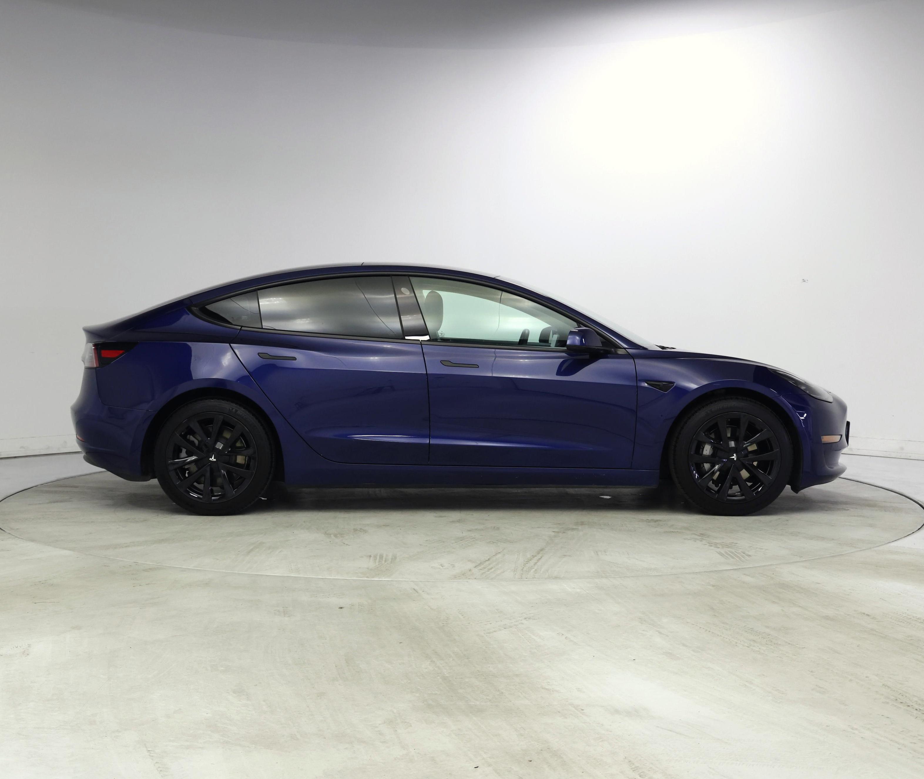 Thumbnail: 2021 Tesla Model 3 - 7