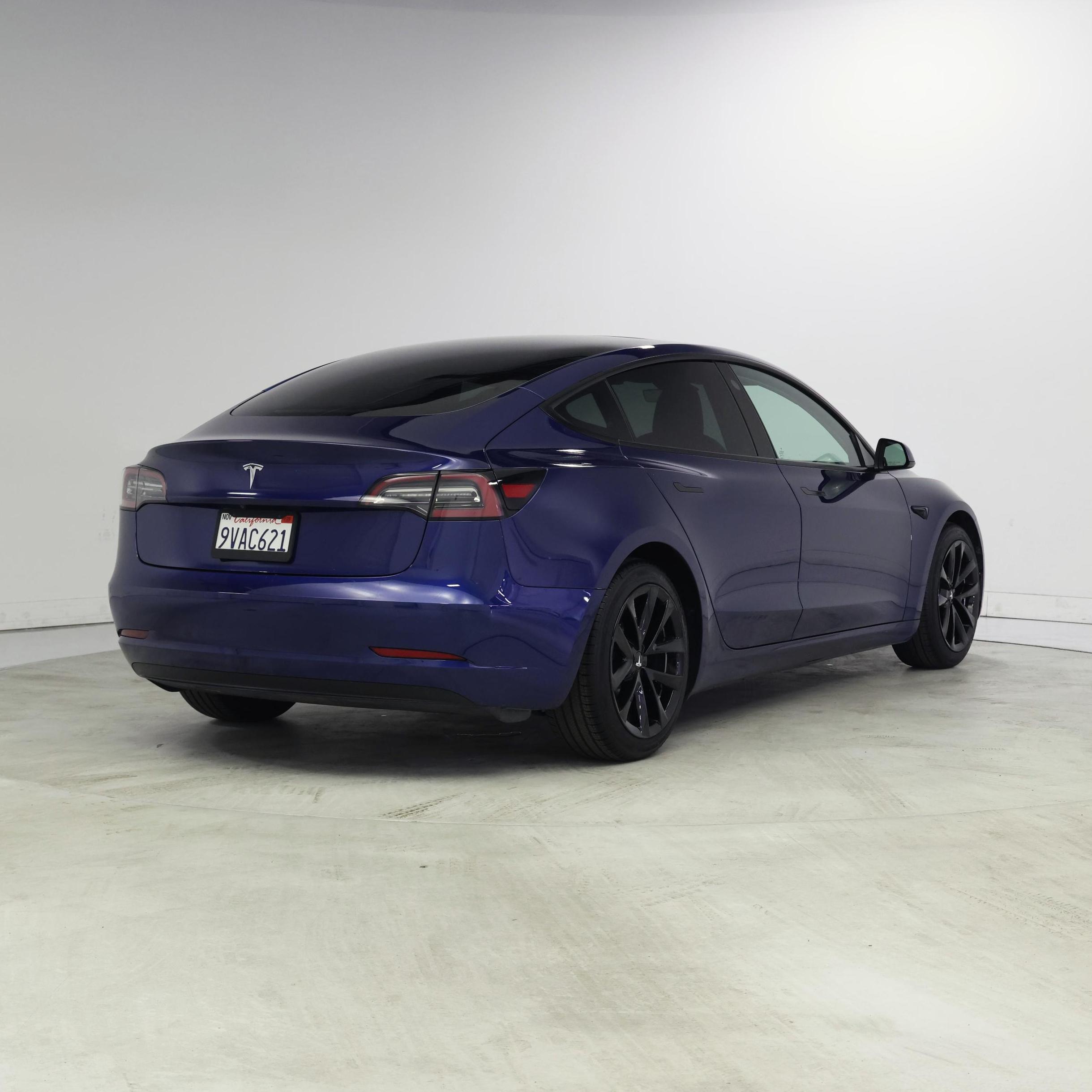 Thumbnail: 2021 Tesla Model 3 - 8