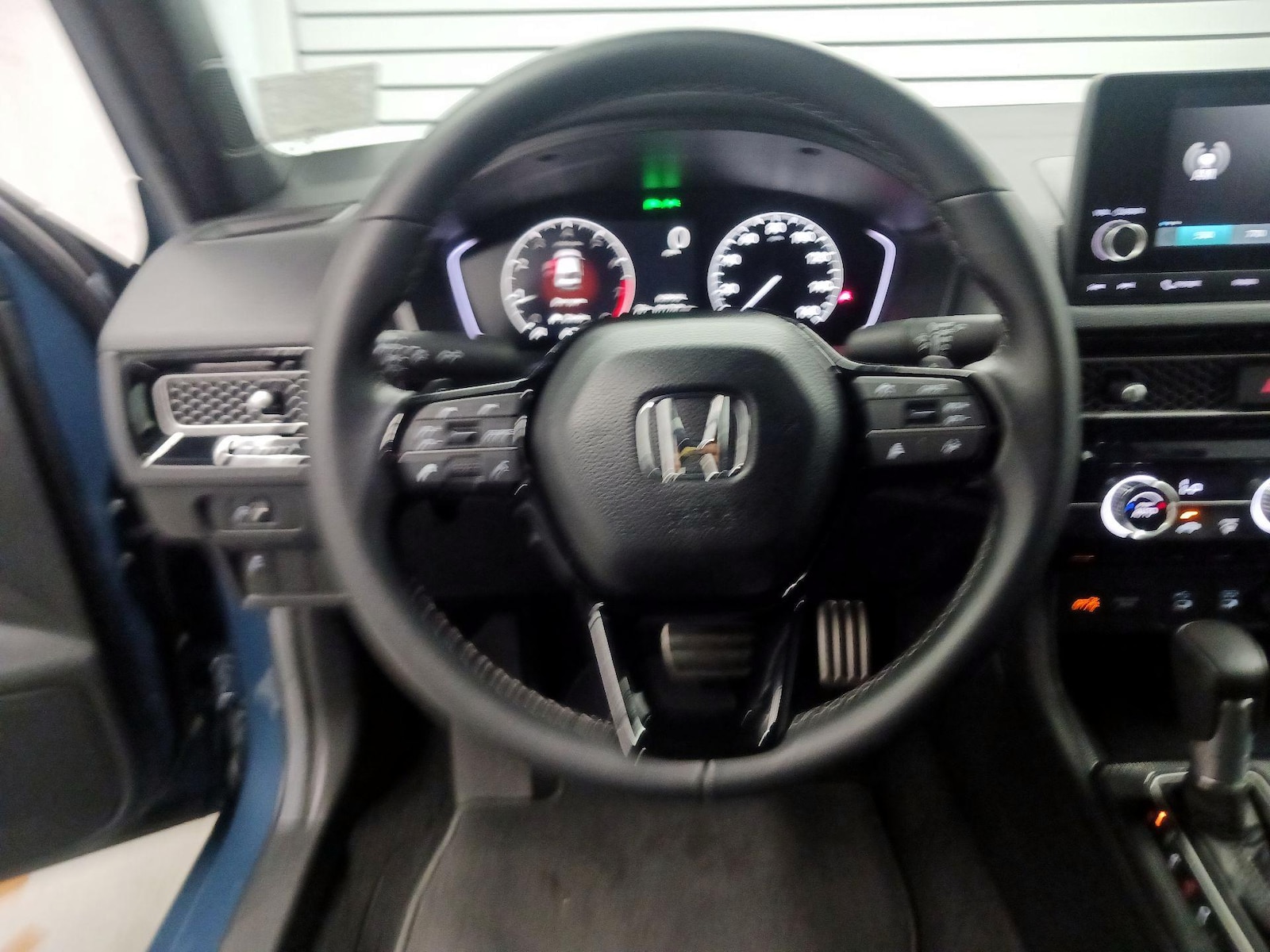 2025 Honda Civic Sport - Photo 11