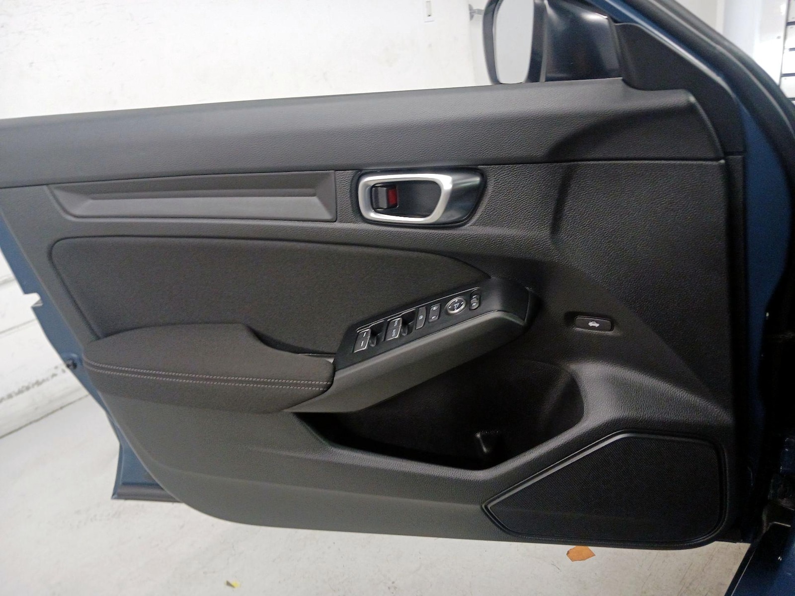 2025 Honda Civic Sport - Photo 13