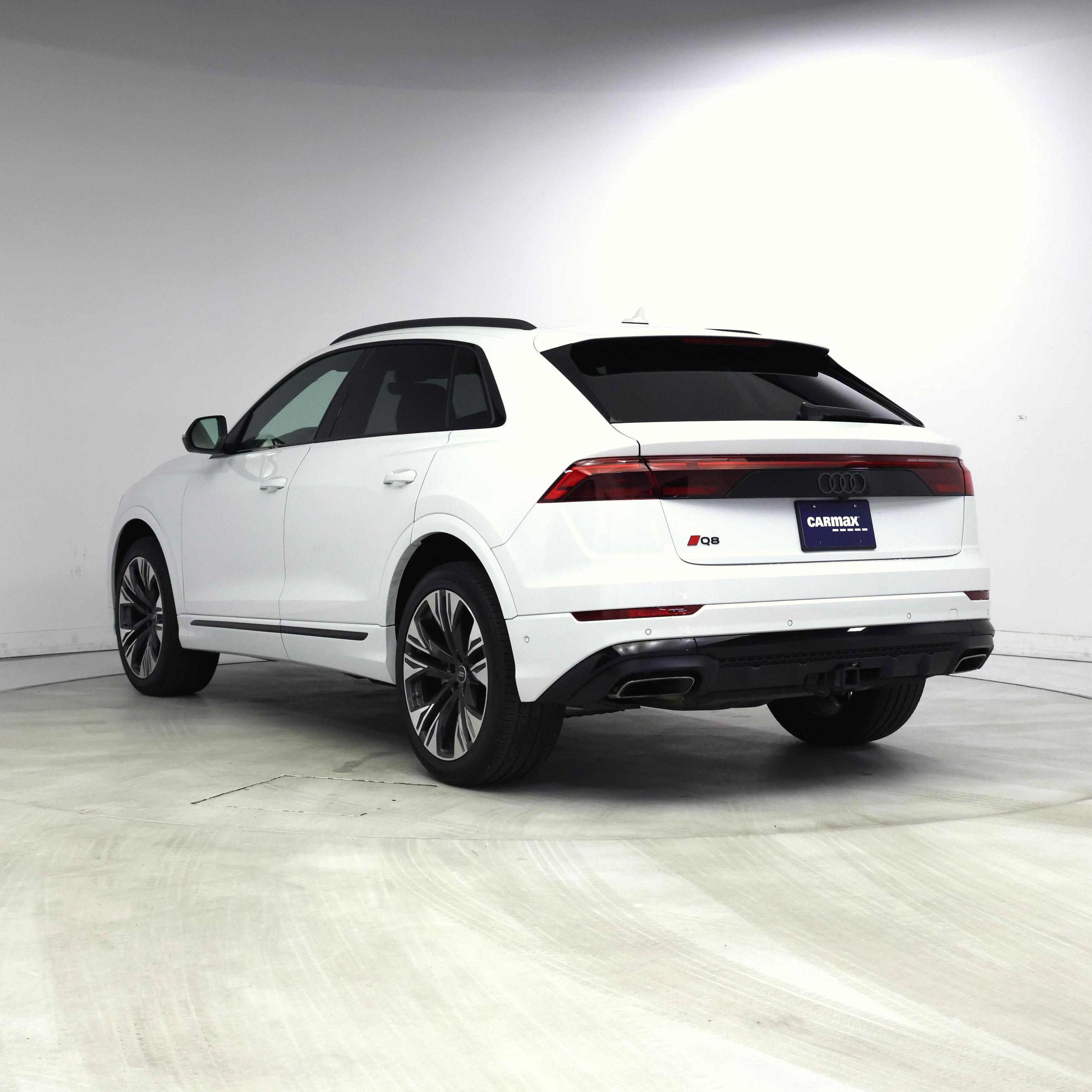 Thumbnail: 2024 Audi Q8 - 2