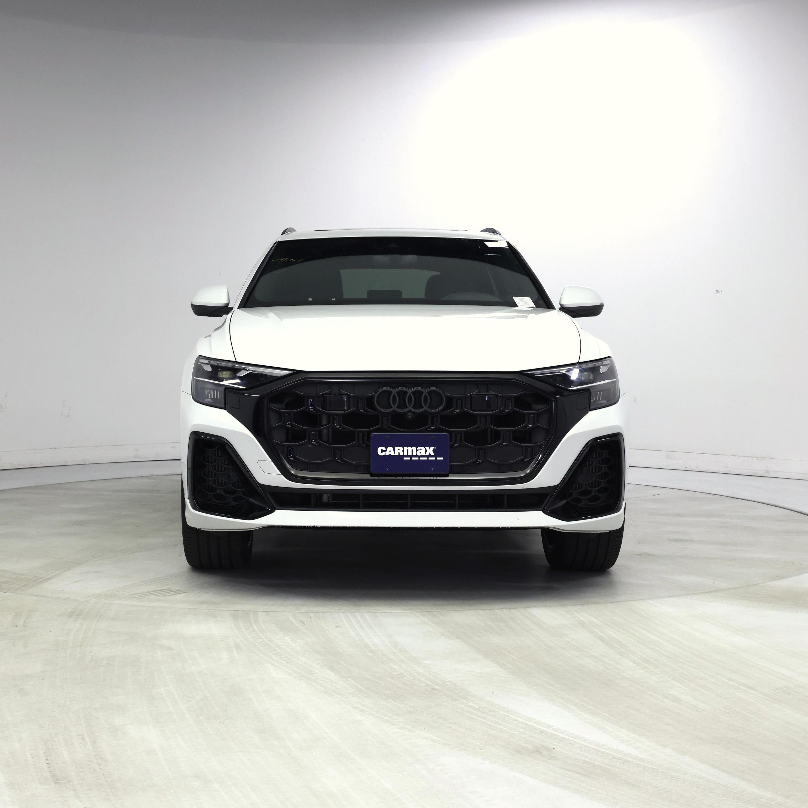 Thumbnail: 2024 Audi Q8 - 5