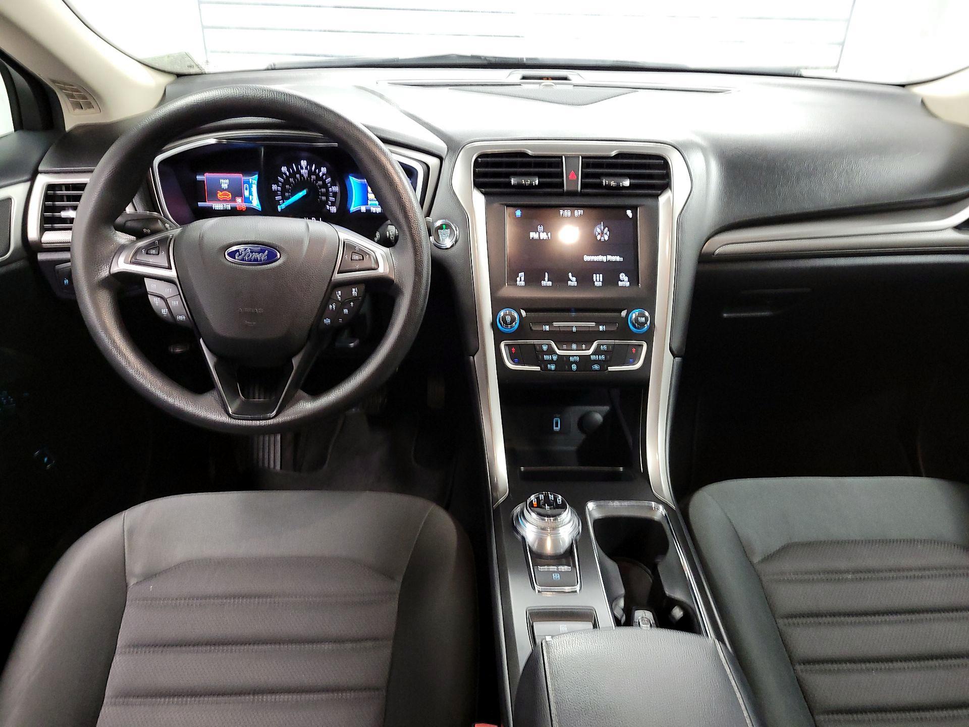 Thumbnail: 2017 Ford Fusion - 9