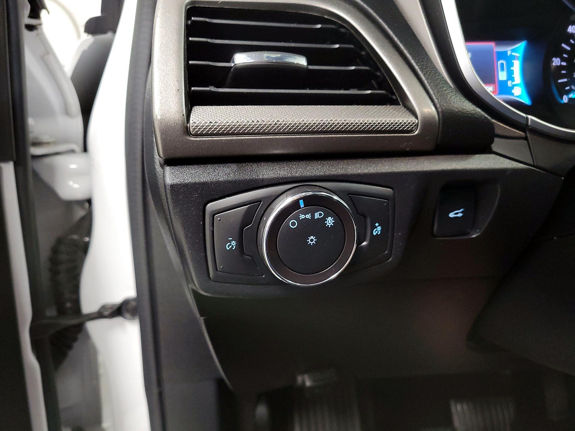 Thumbnail: 2017 Ford Fusion - 13