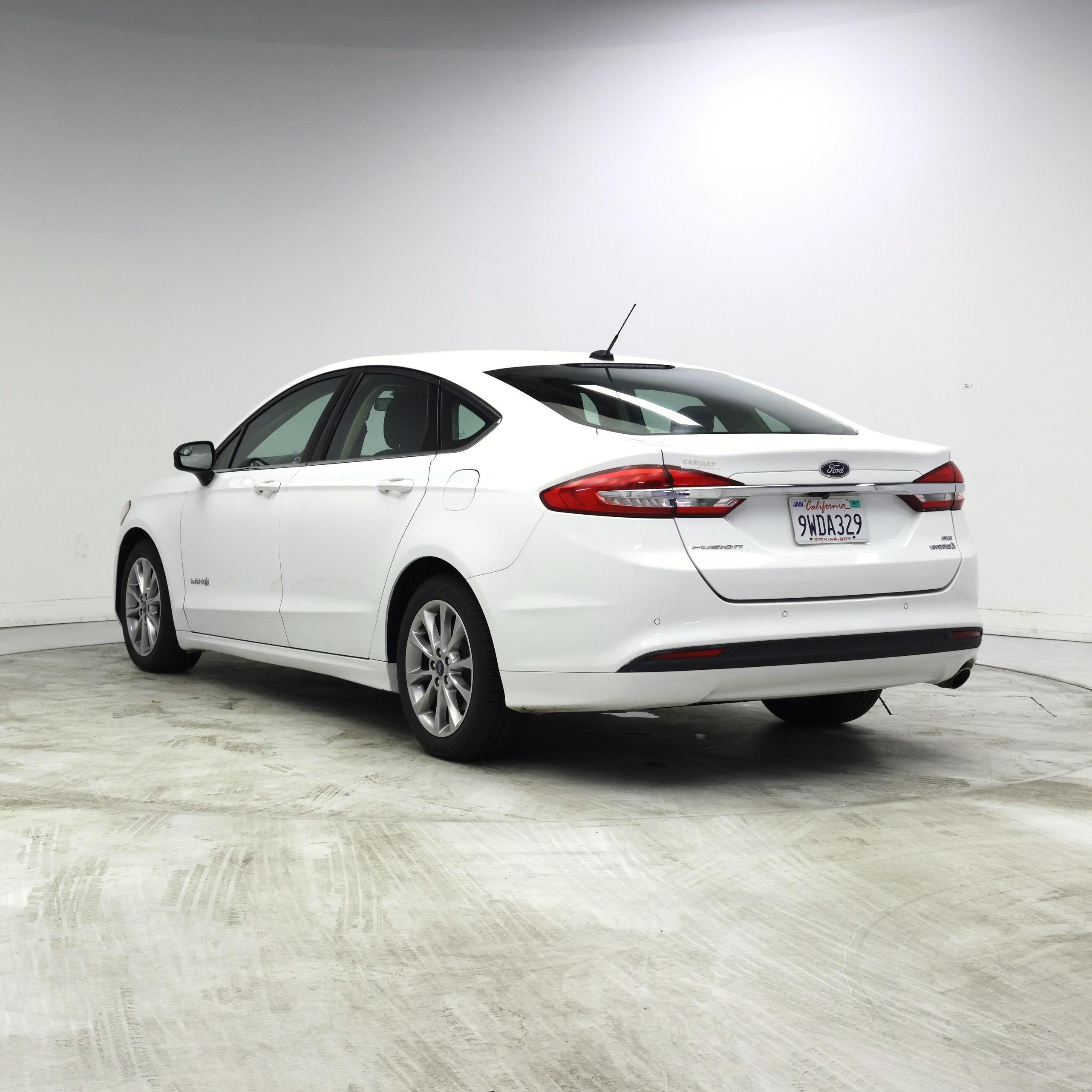 Thumbnail: 2017 Ford Fusion - 2