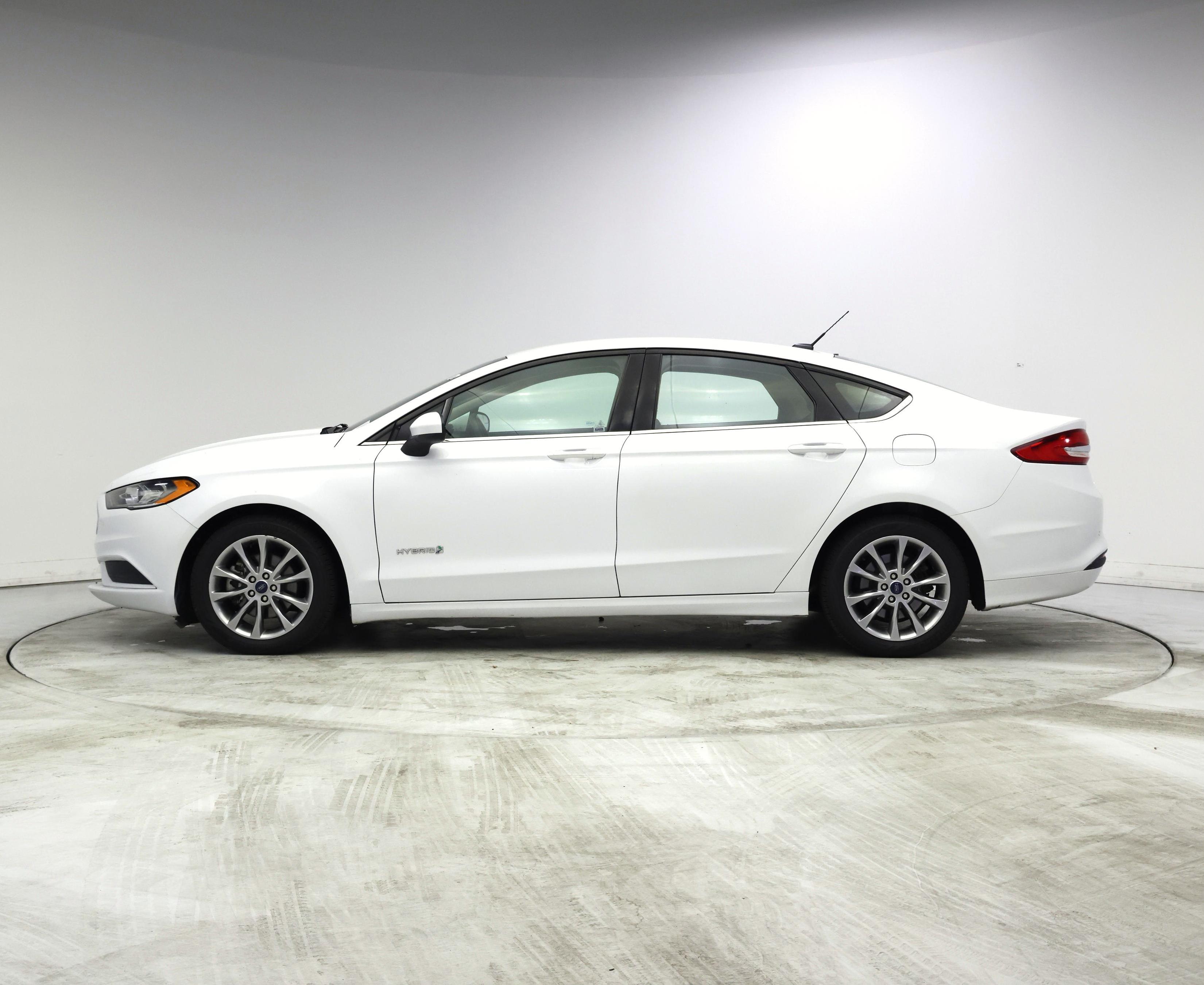 Thumbnail: 2017 Ford Fusion - 3