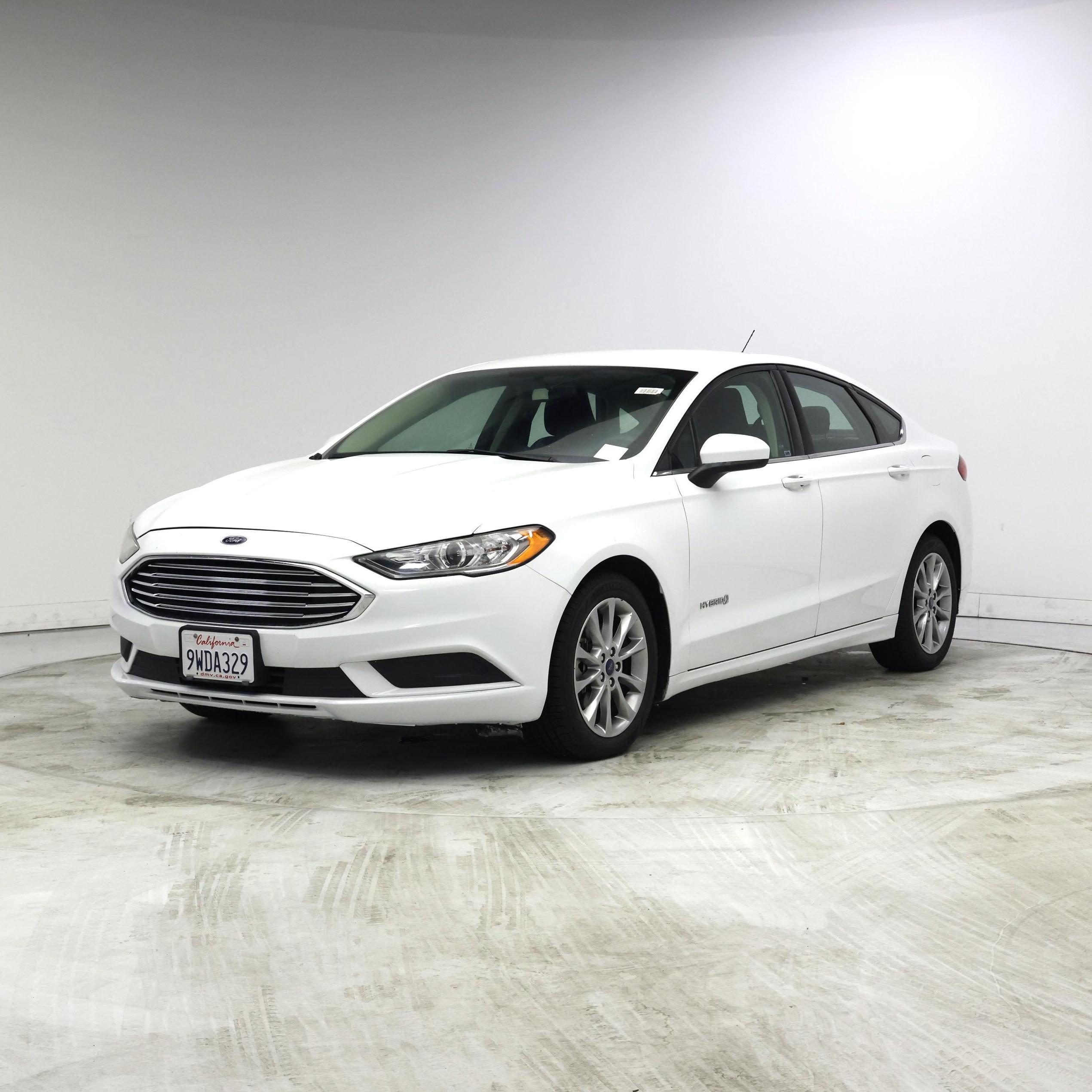 Thumbnail: 2017 Ford Fusion - 4