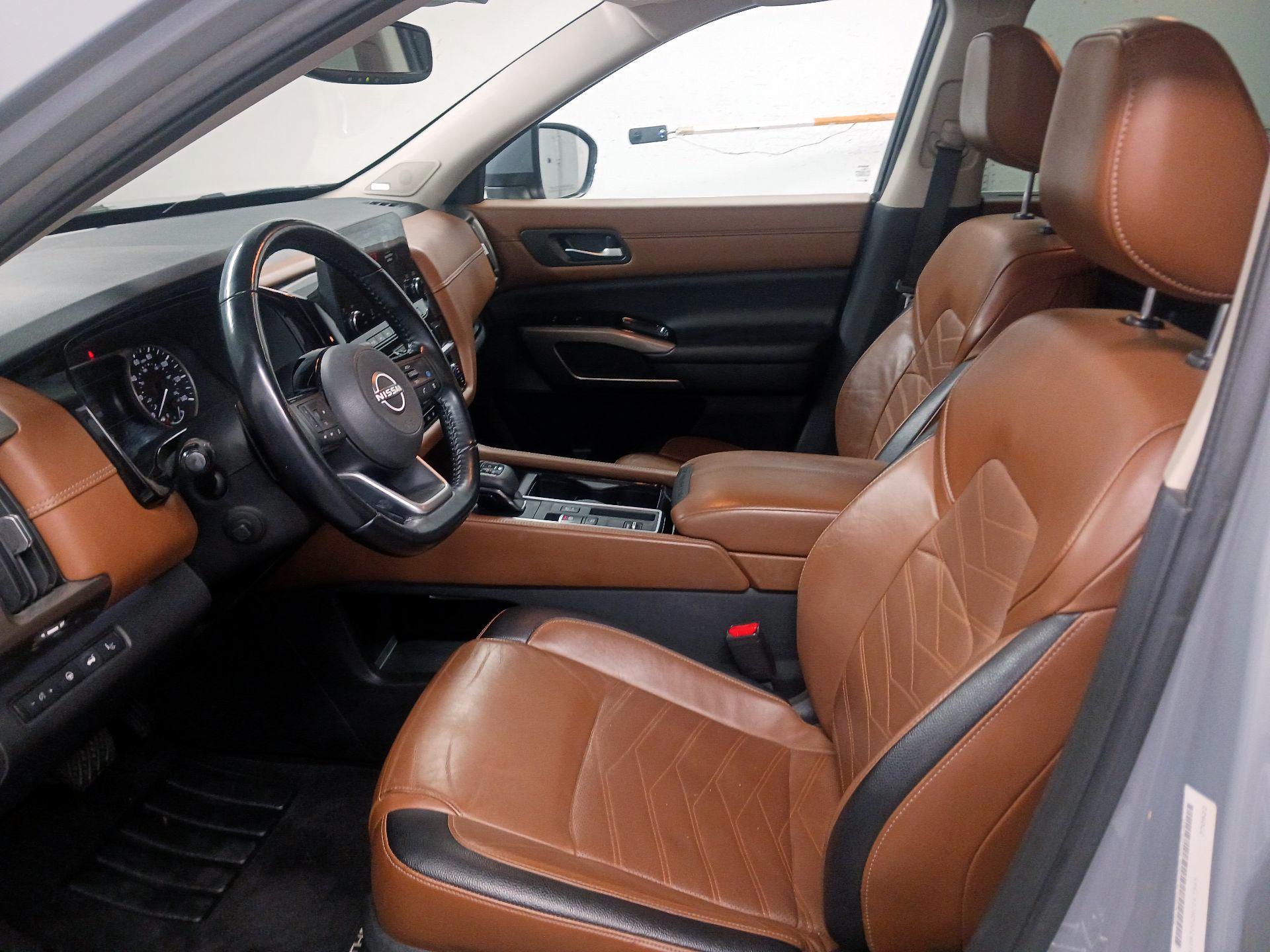 Thumbnail: 2022 Nissan Pathfinder - 11