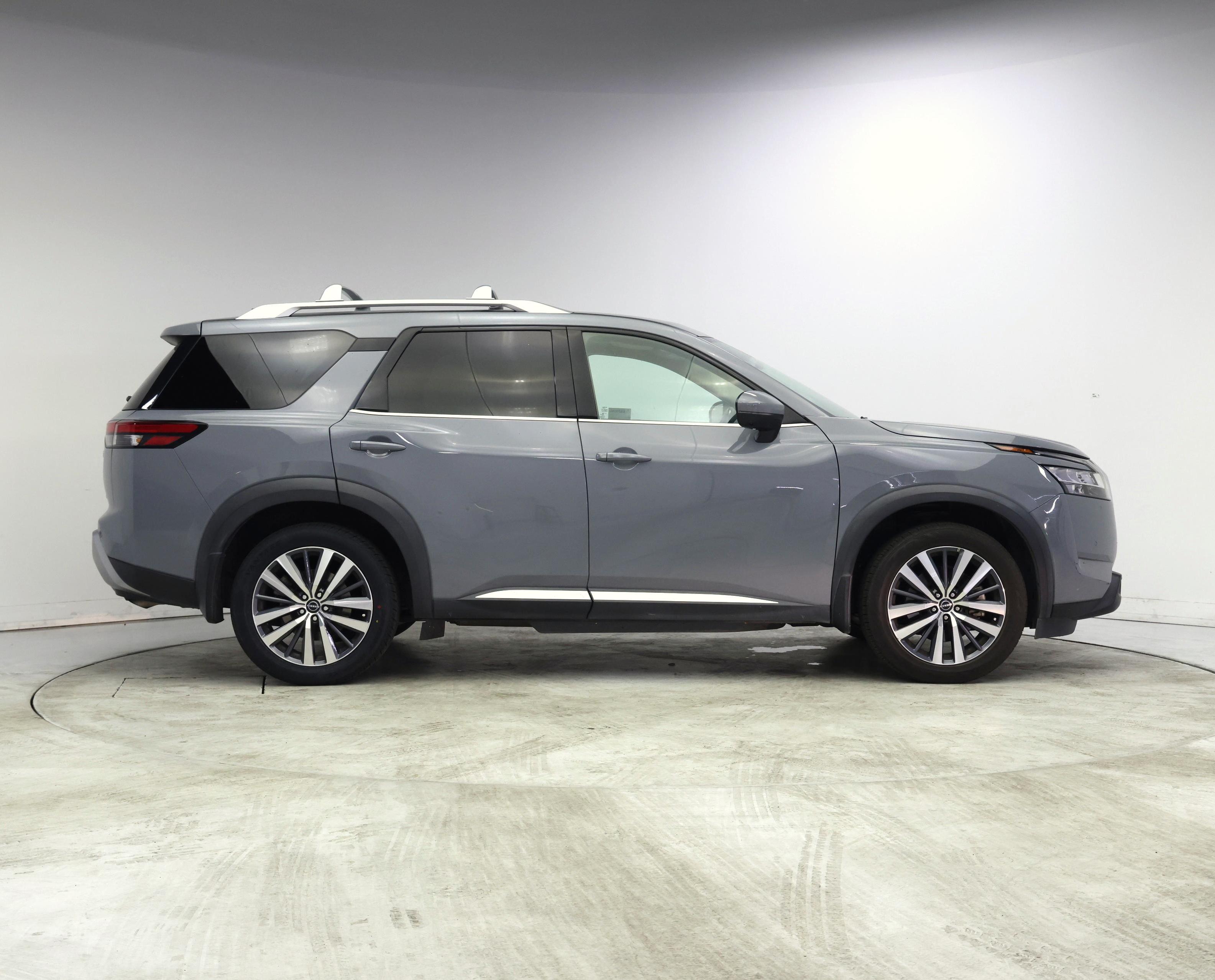 Thumbnail: 2022 Nissan Pathfinder - 7