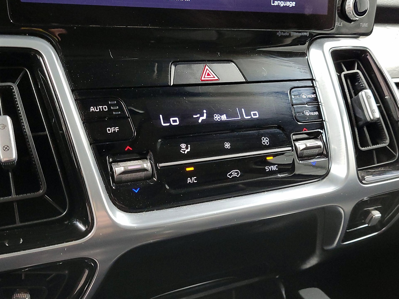 2022 Kia Sorento SX - Photo 18