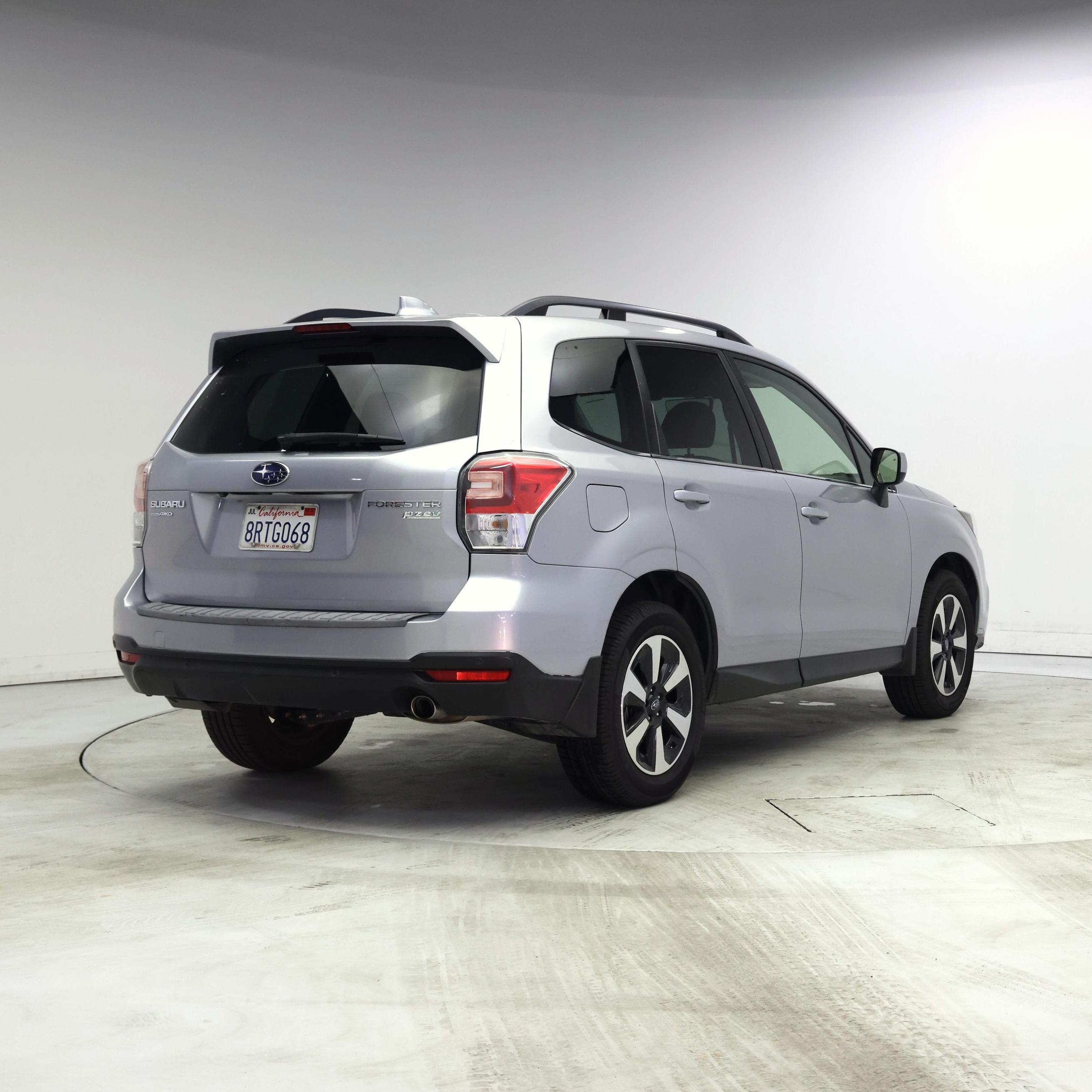 Thumbnail: 2017 Subaru Forester - 8