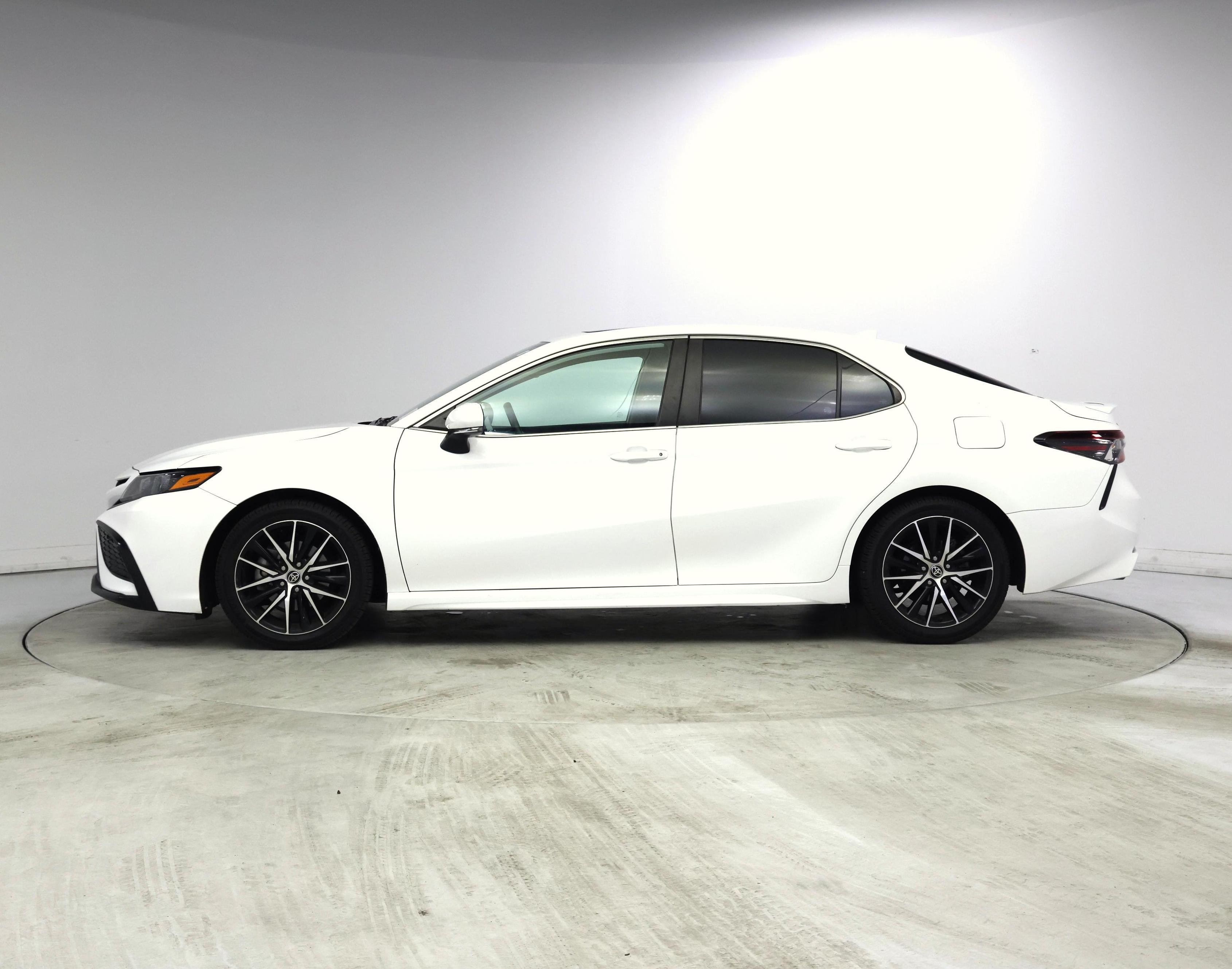 Thumbnail: 2023 Toyota Camry - 3