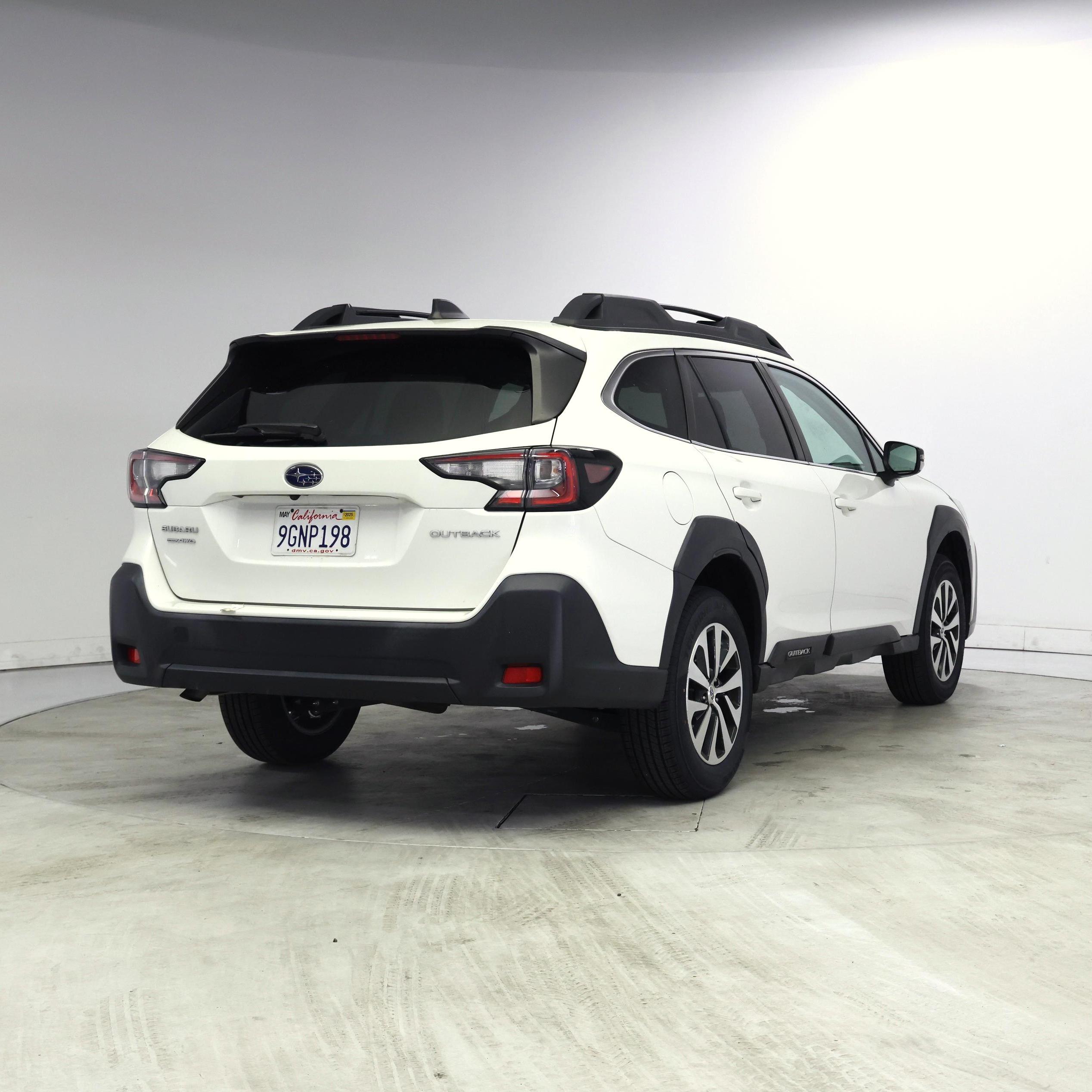 Thumbnail: 2023 Subaru Outback - 8