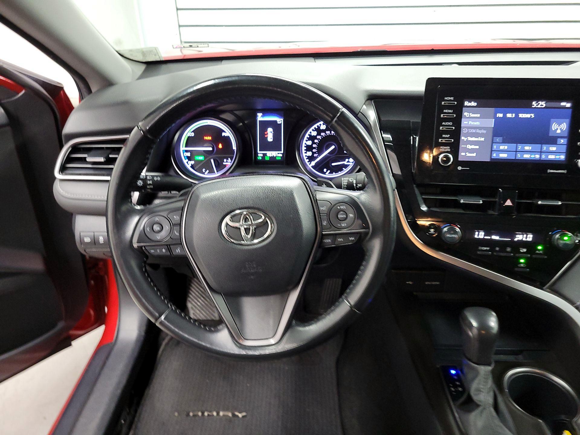 Thumbnail: 2023 Toyota Camry - 10