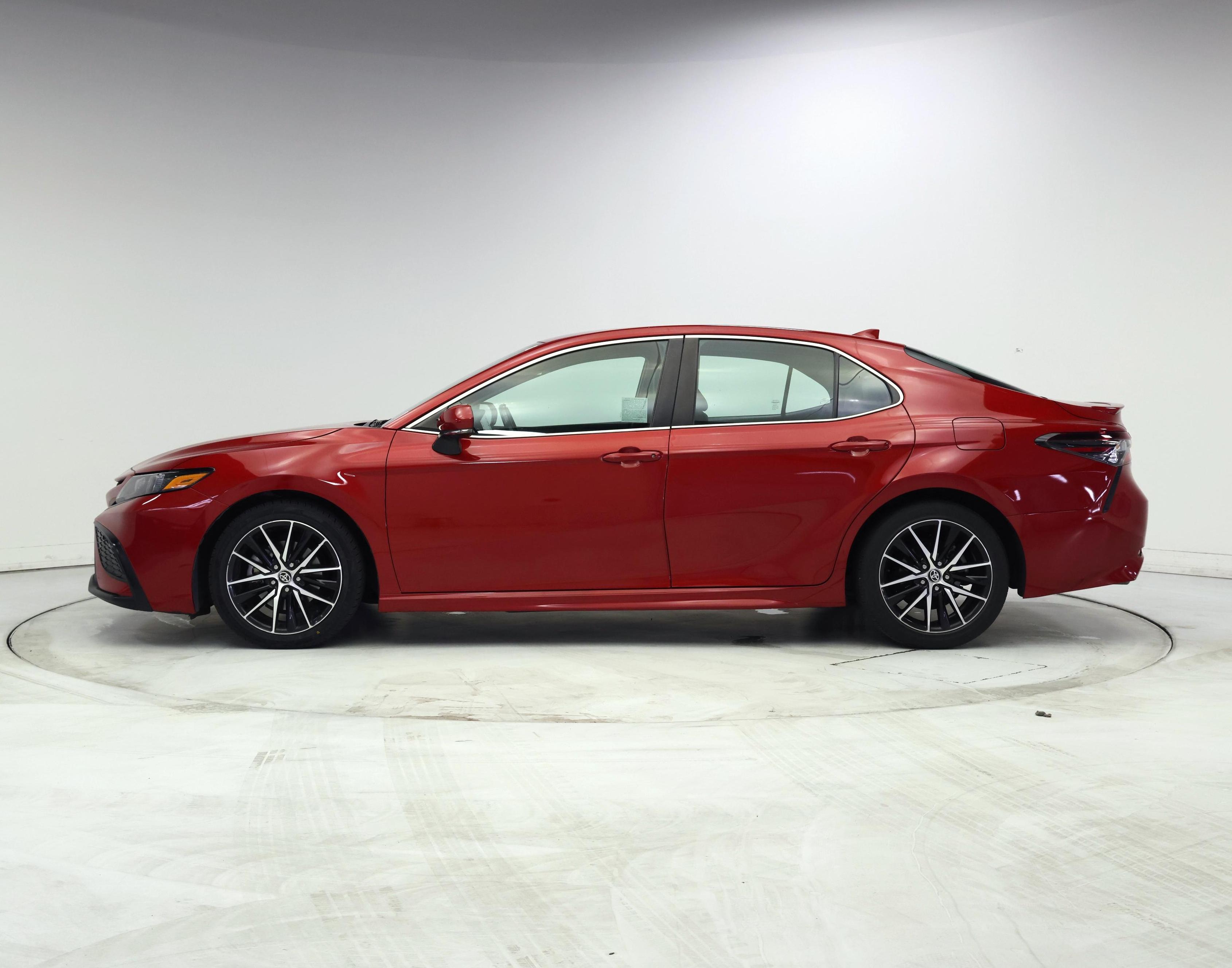 Thumbnail: 2023 Toyota Camry - 3