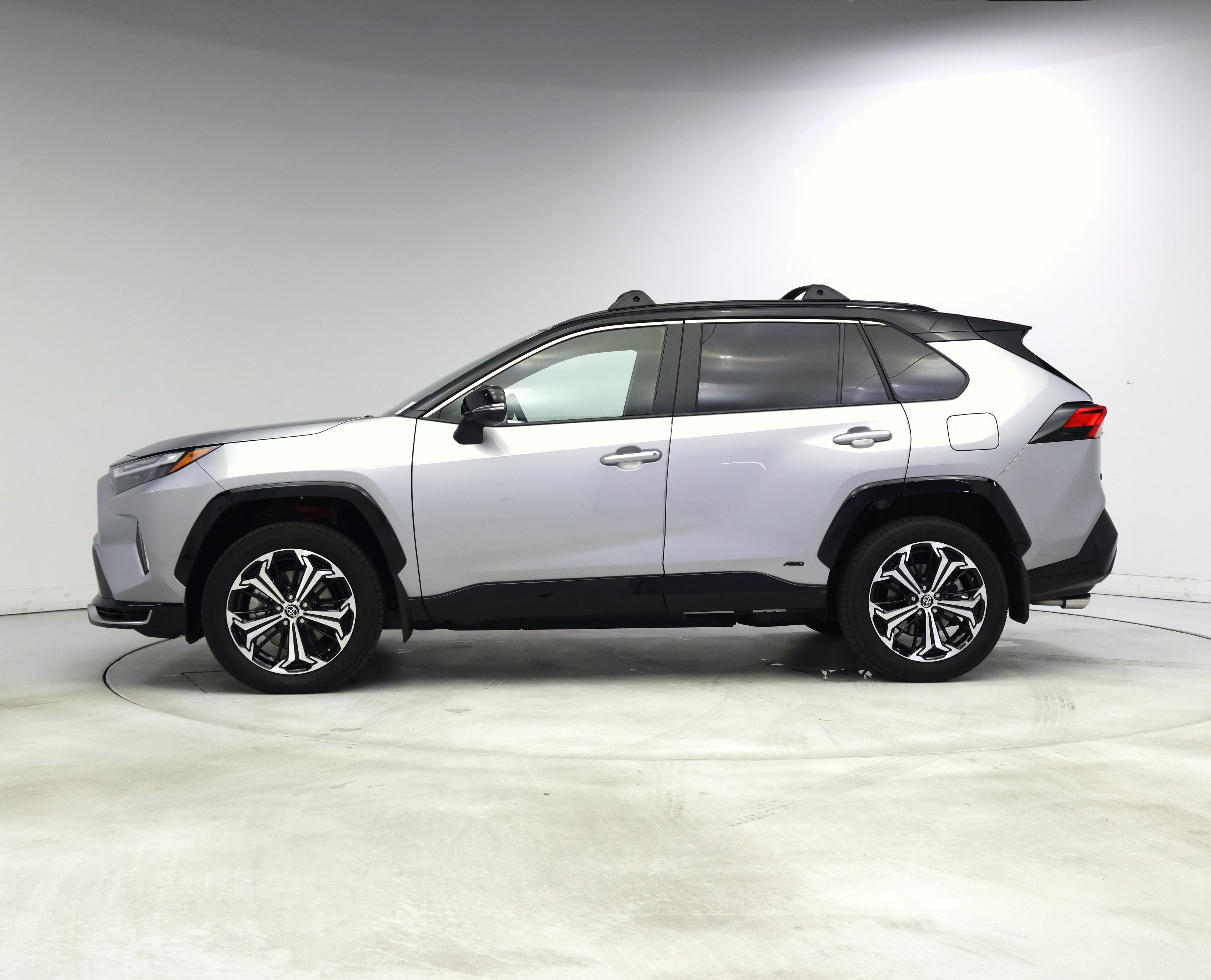 Thumbnail: 2025 Toyota RAV4 - 3