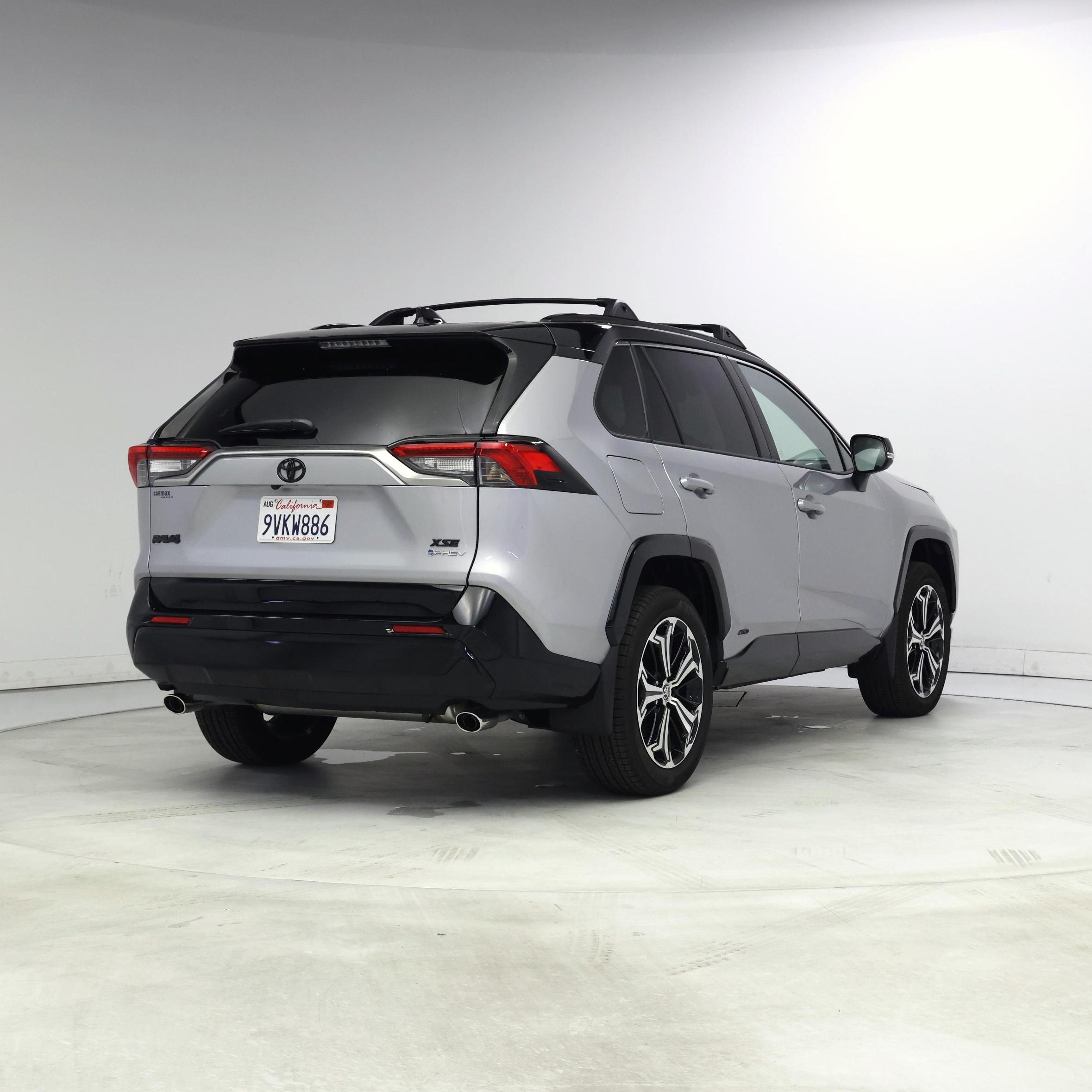 Thumbnail: 2025 Toyota RAV4 - 8