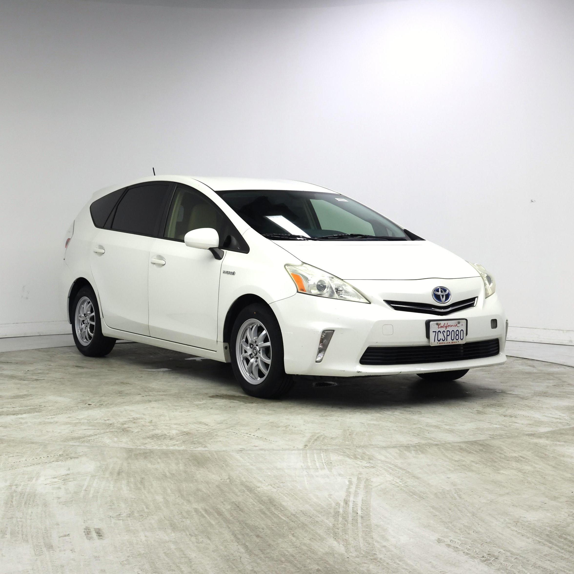 Pearl 2014 Toyota Prius v Wagon Front-Wheel Drive Automatic