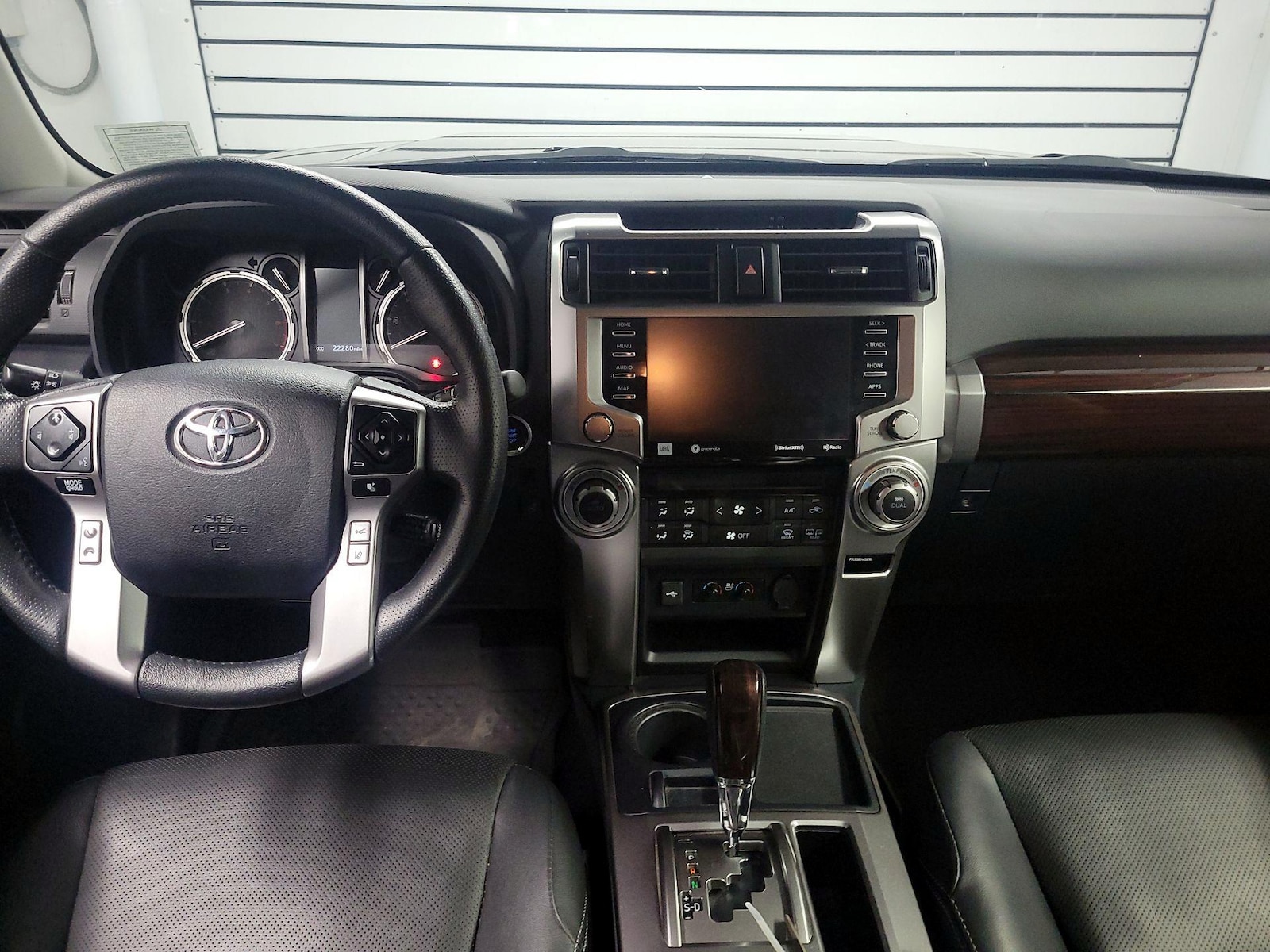 2023 Toyota 4Runner Limited - Photo 10