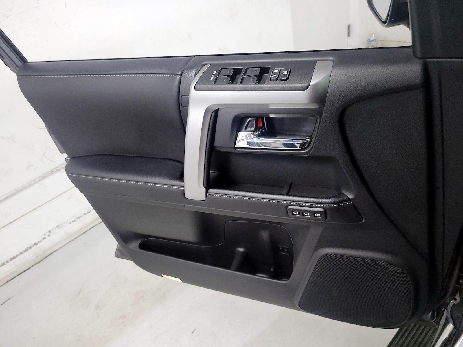 2023 Toyota 4Runner Limited - Photo 13
