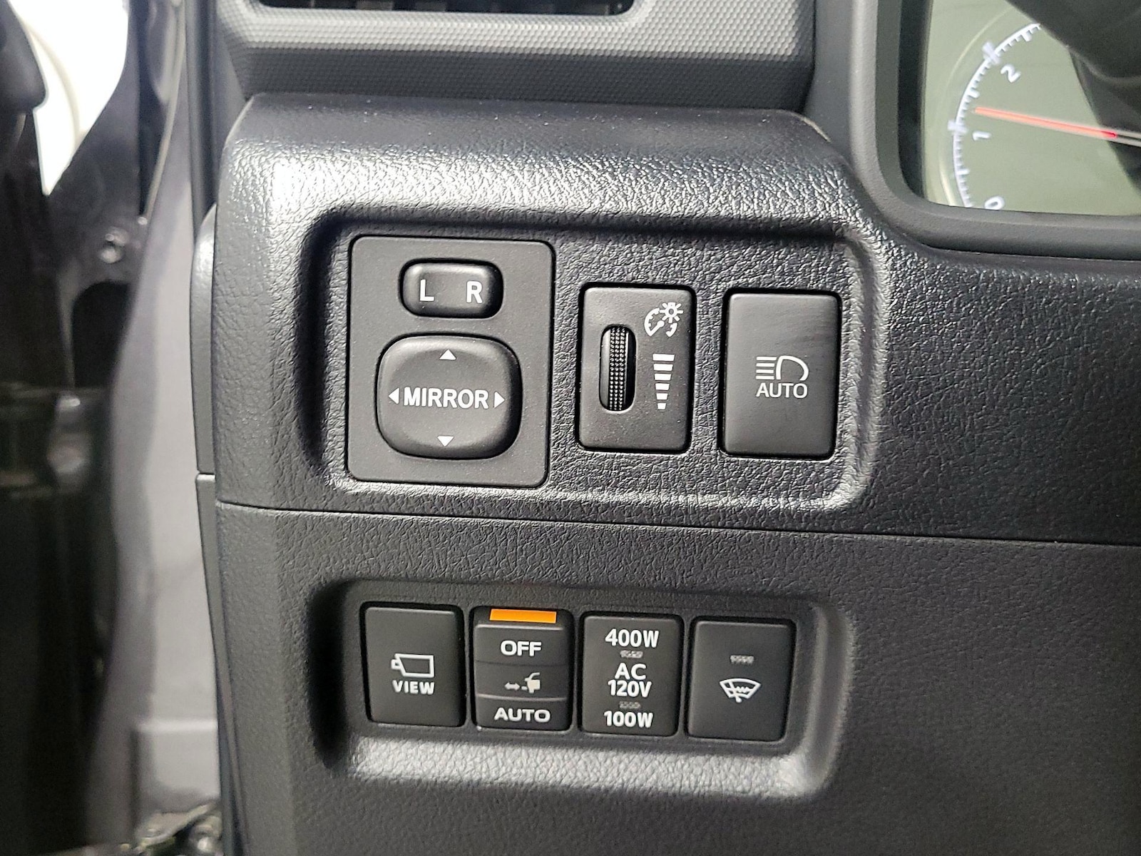 2023 Toyota 4Runner Limited - Photo 14