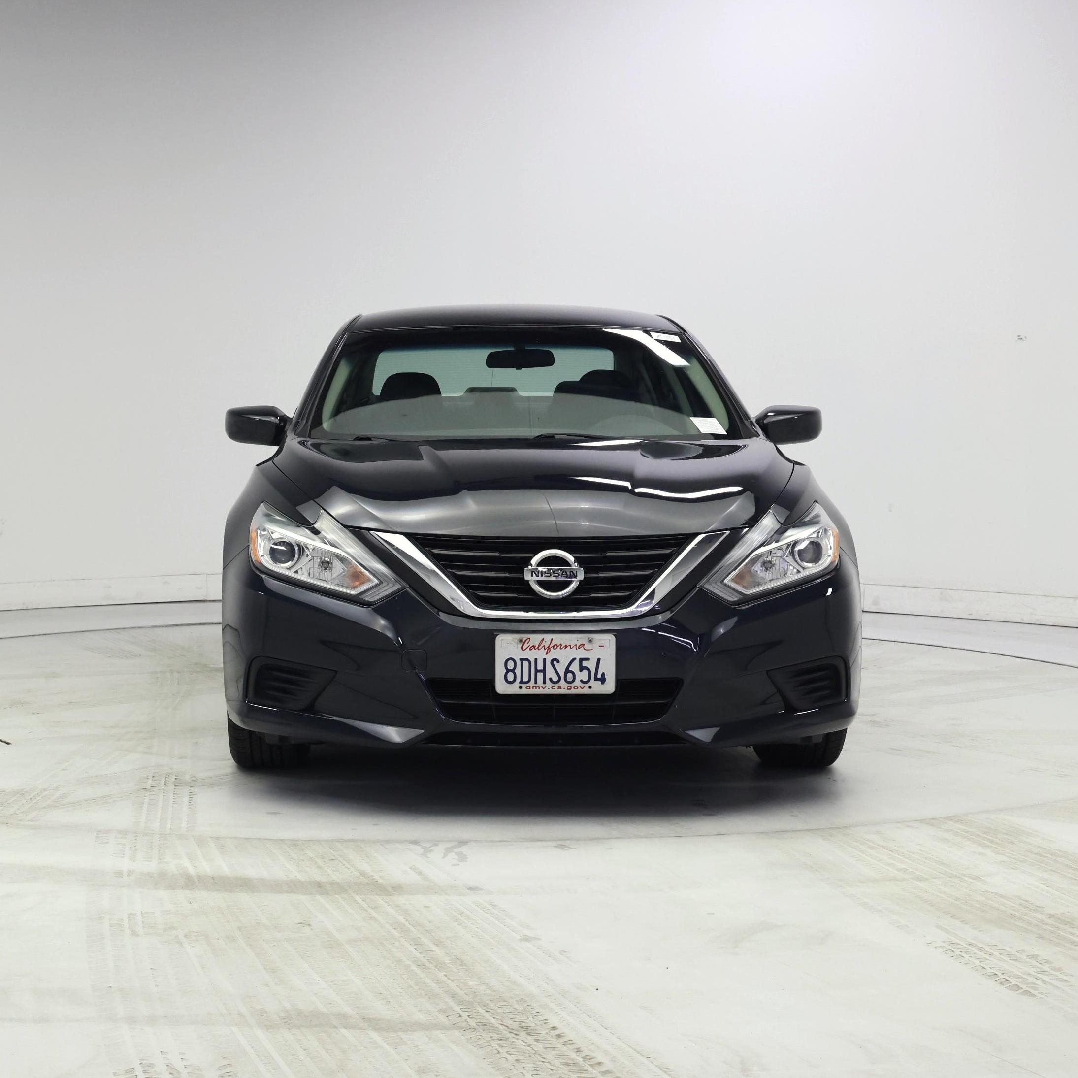 Thumbnail: 2018 Nissan Altima - 5