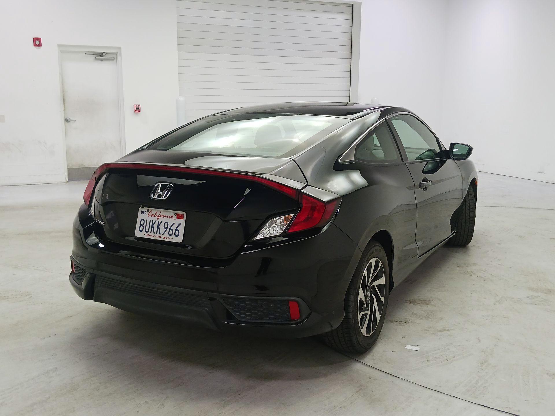 Thumbnail: 2017 Honda Civic - 5