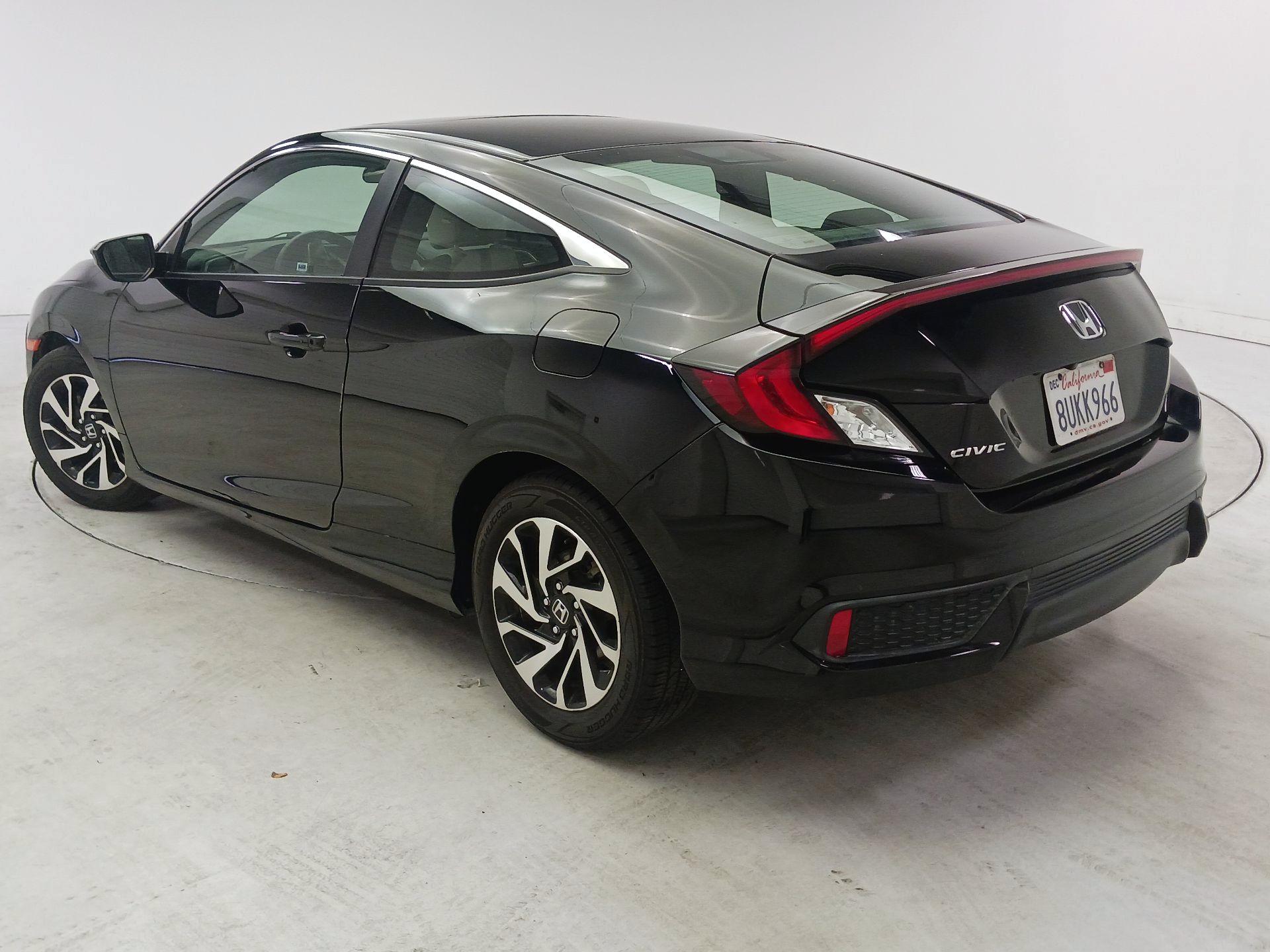 Thumbnail: 2017 Honda Civic - 7